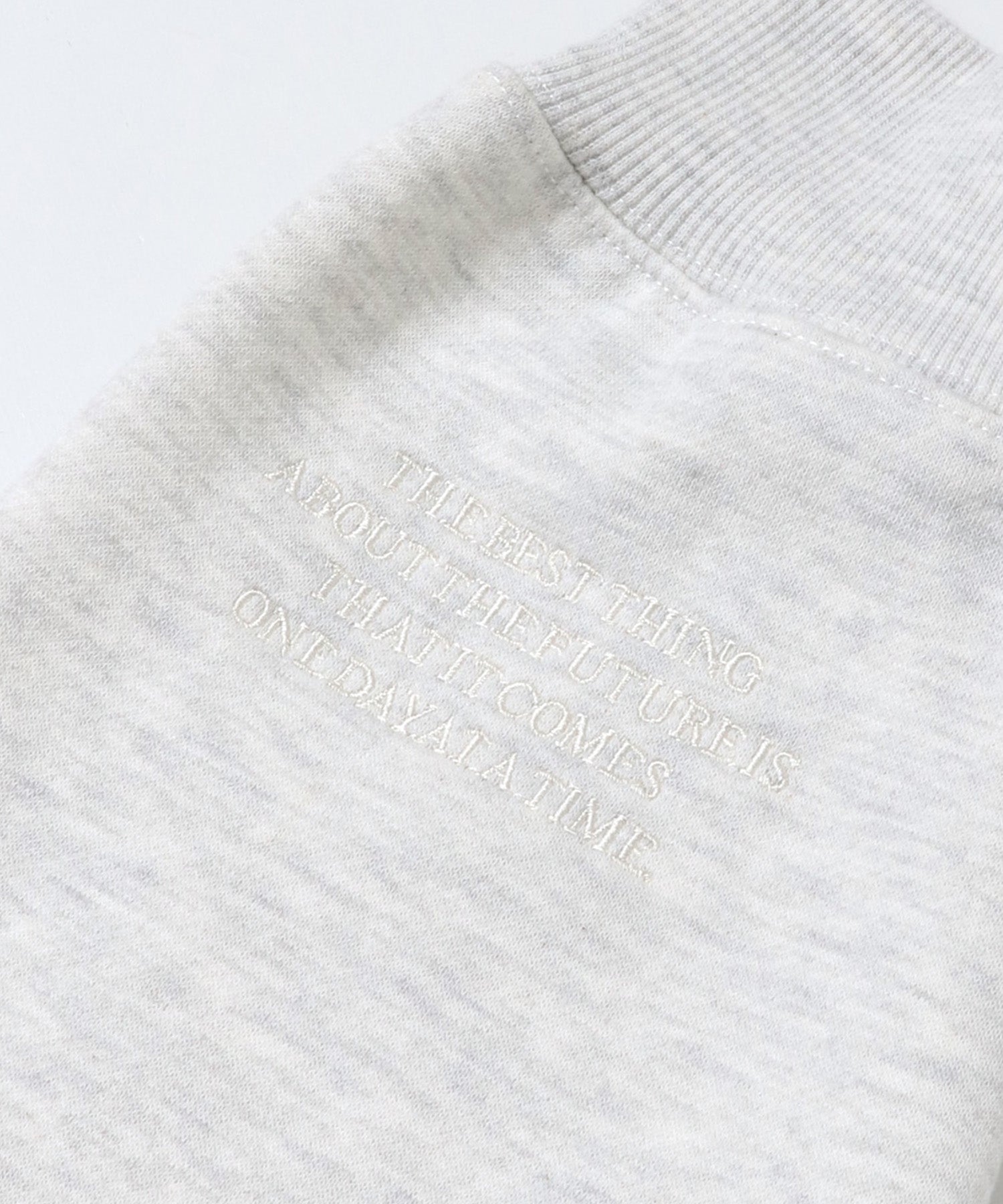 LOGO EMBROIDERY SWEATSHIRT