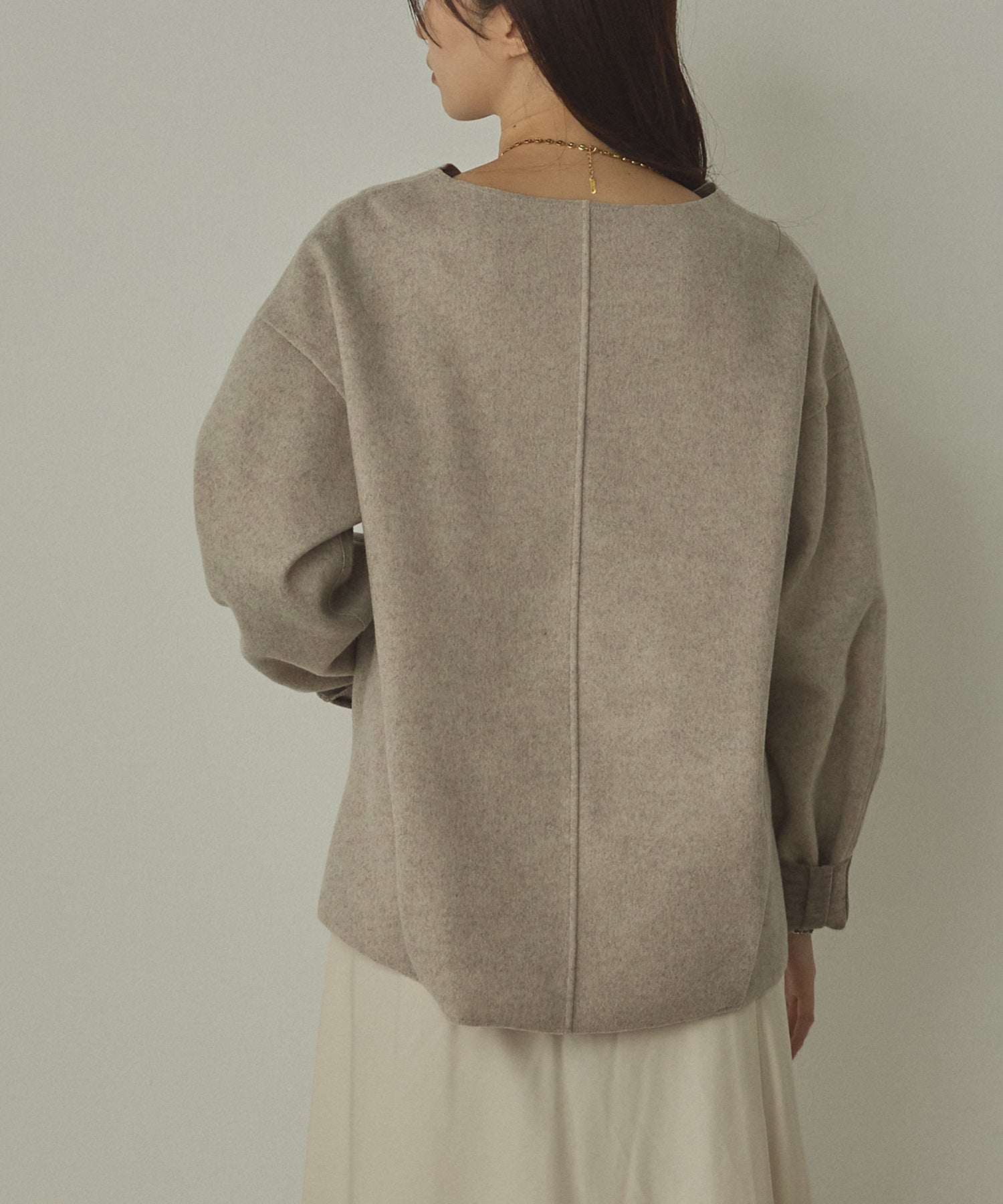 圧縮ニットソー Vネック コクーンニット