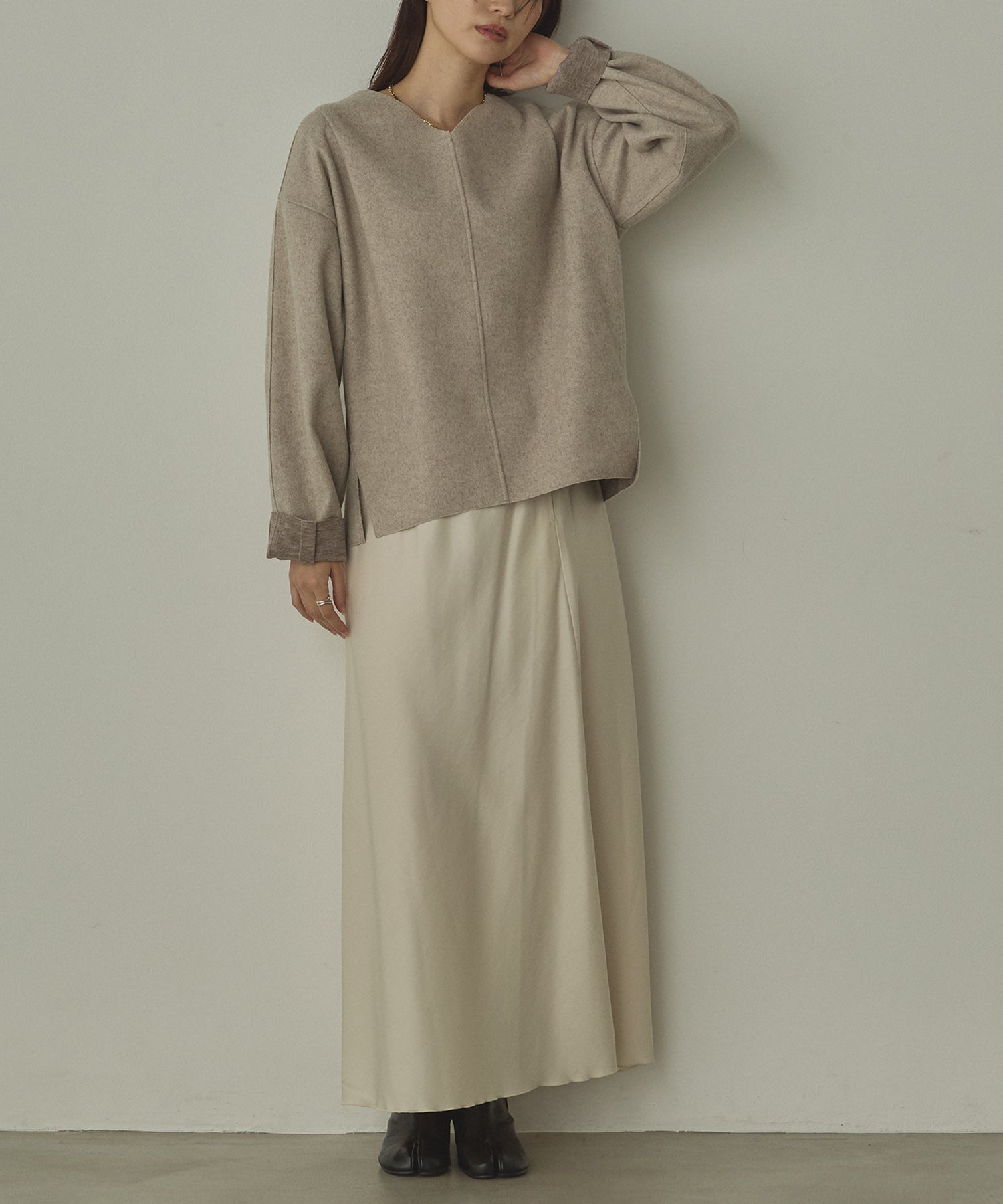 V NECK COCOON KNIT