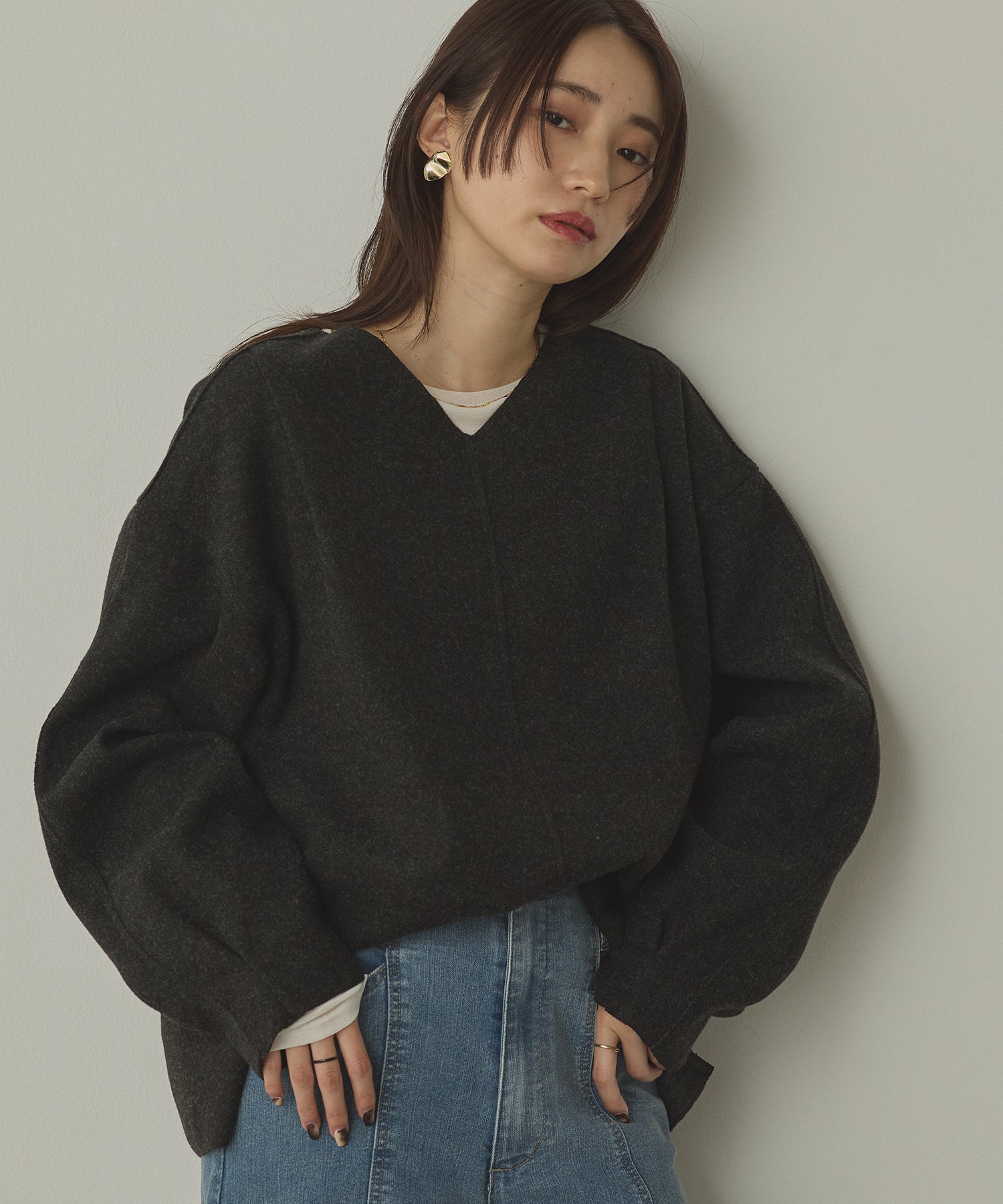 圧縮ニットソー Vネック コクーンニット