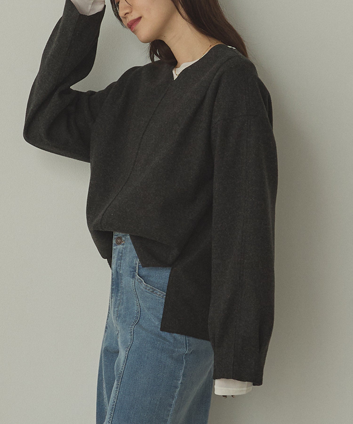 圧縮ニットソー Vネック コクーンニット