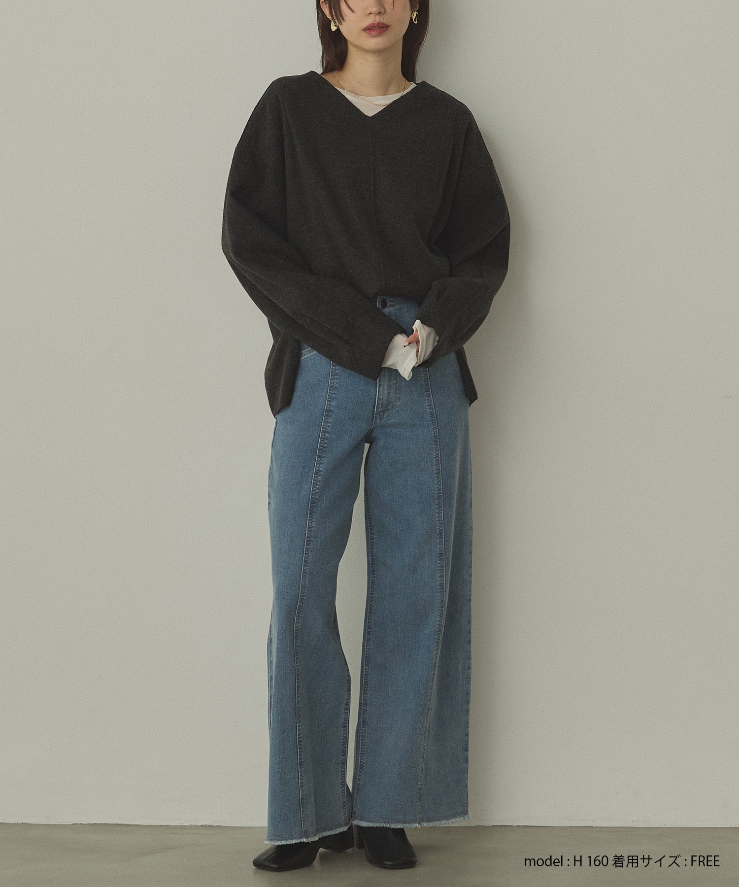 圧縮ニットソー Vネック コクーンニット