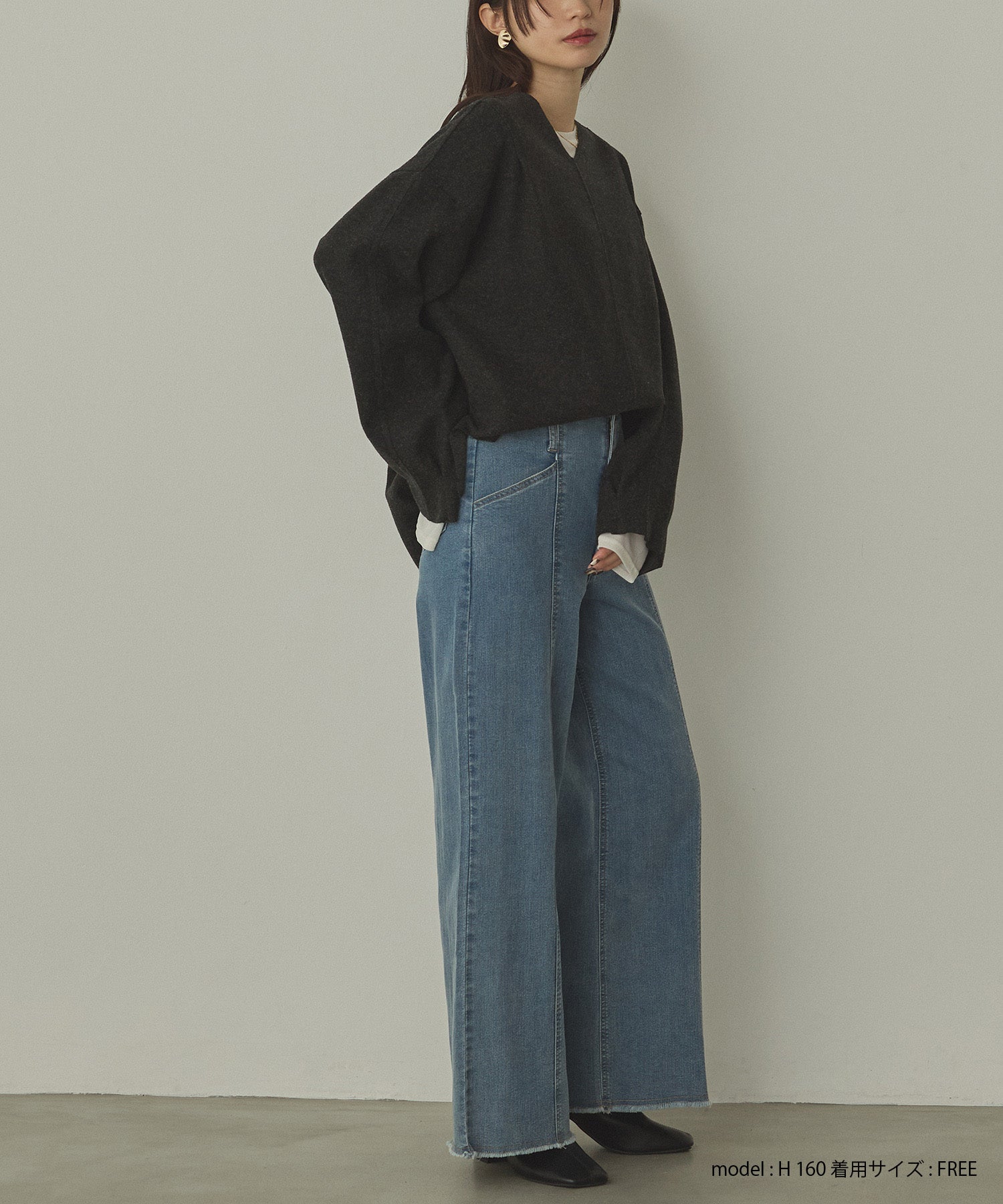 圧縮ニットソー Vネック コクーンニット