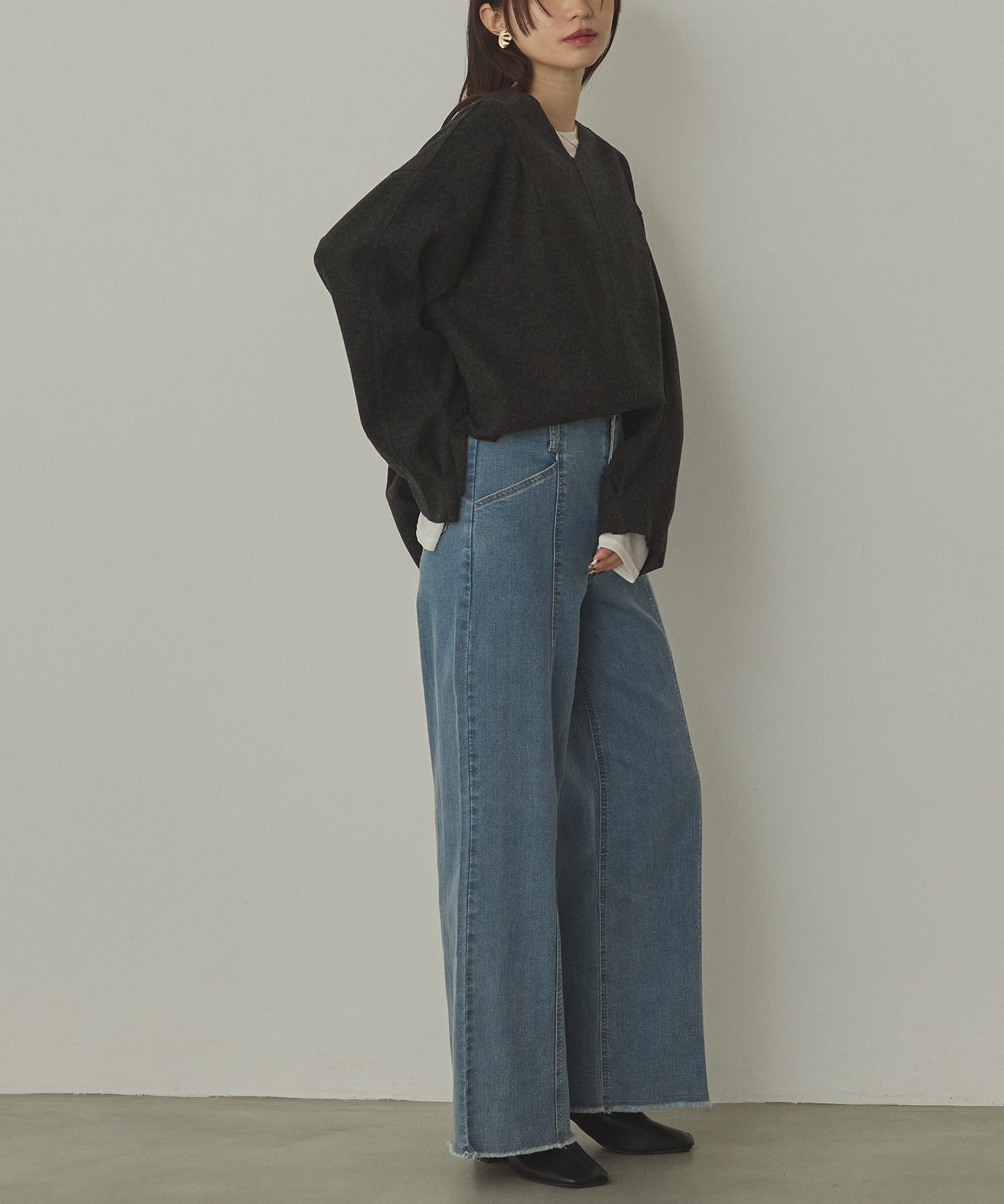 V NECK COCOON KNIT