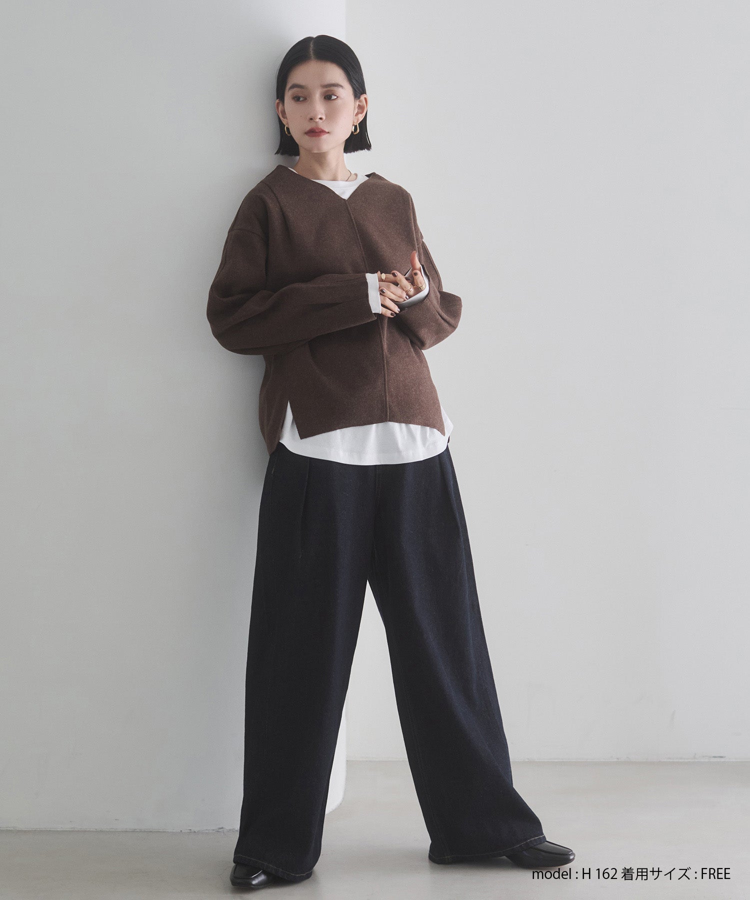 圧縮ニットソー Vネック コクーンニット