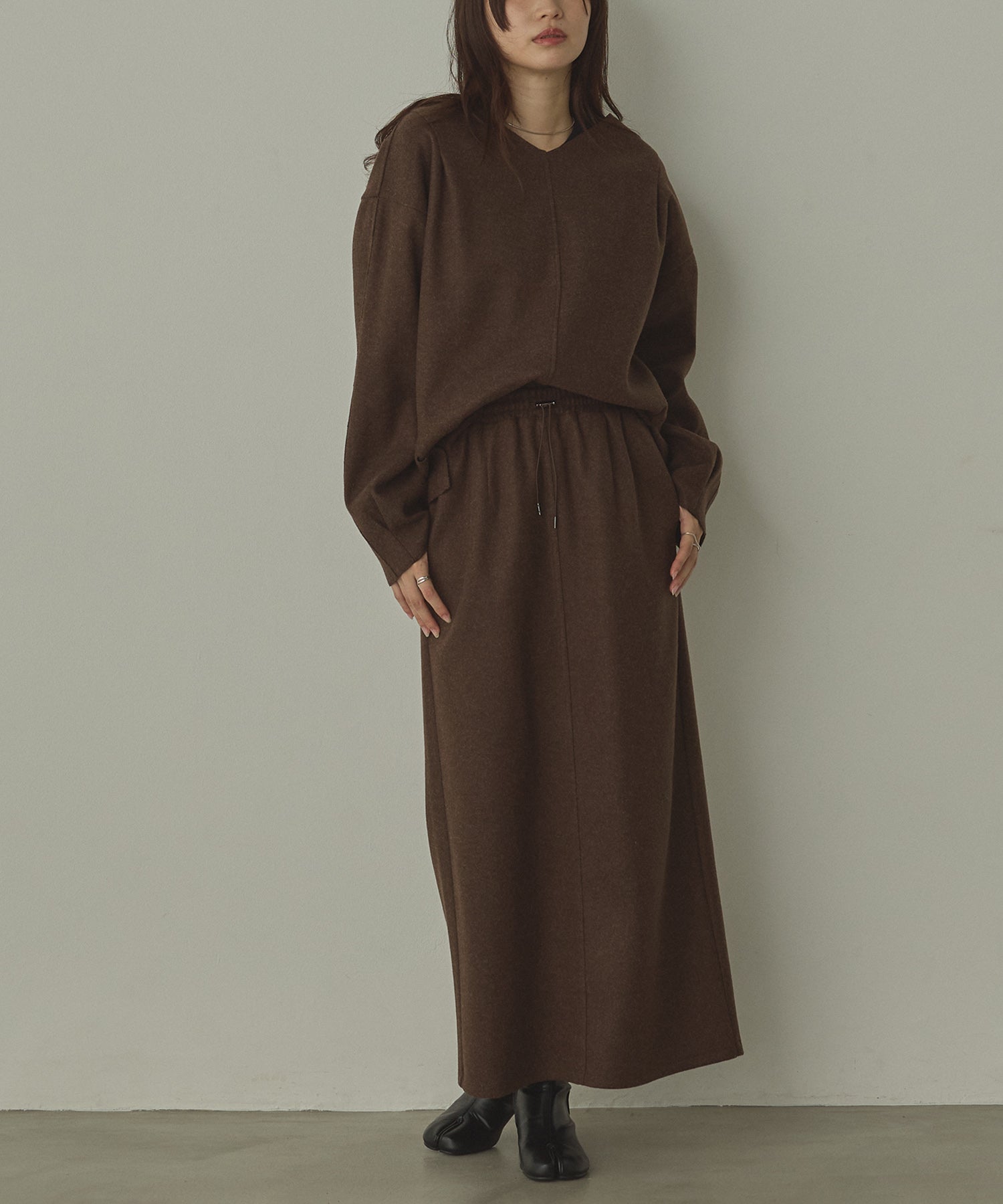 V NECK COCOON KNIT