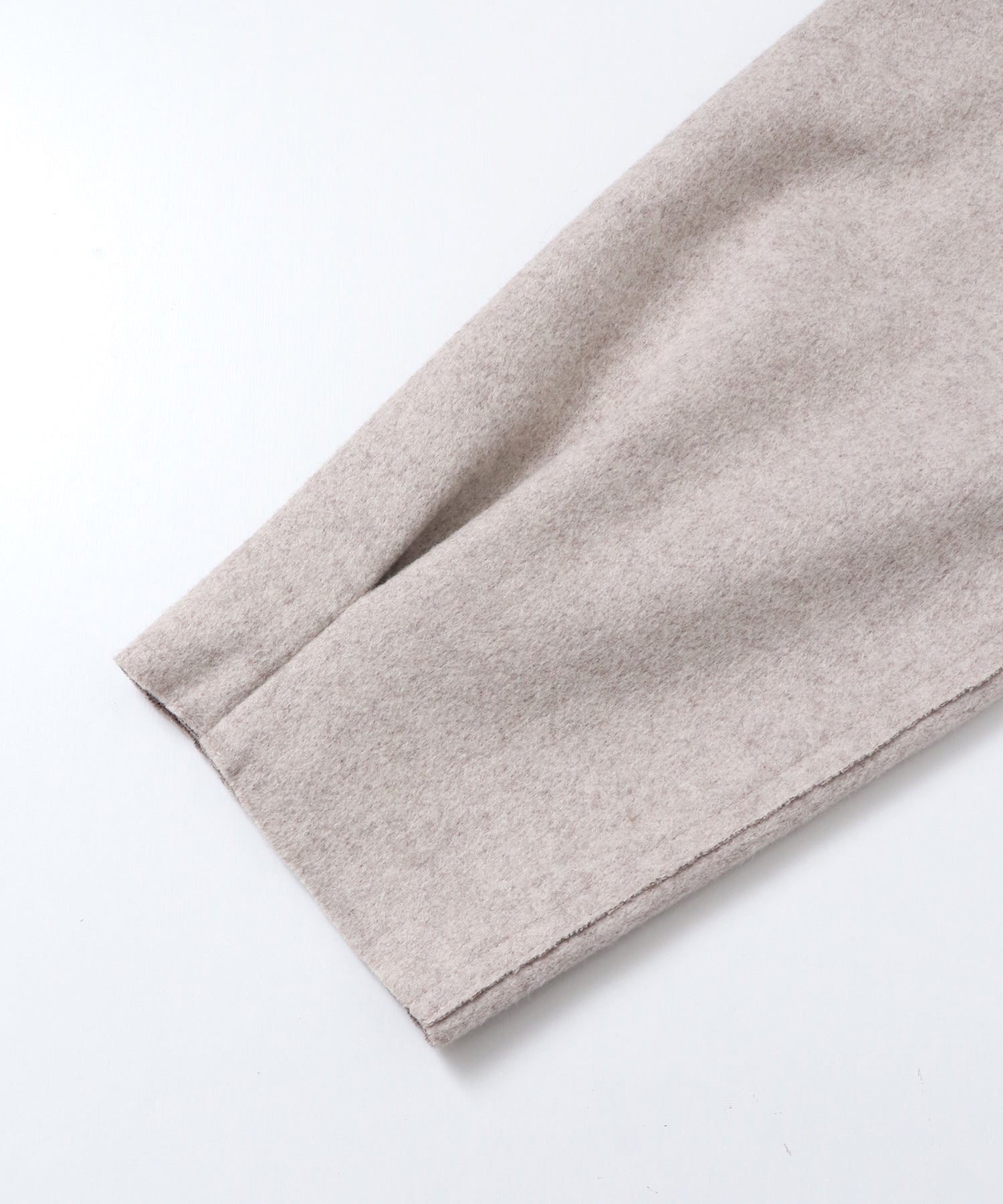 圧縮ニットソー Vネック コクーンニット