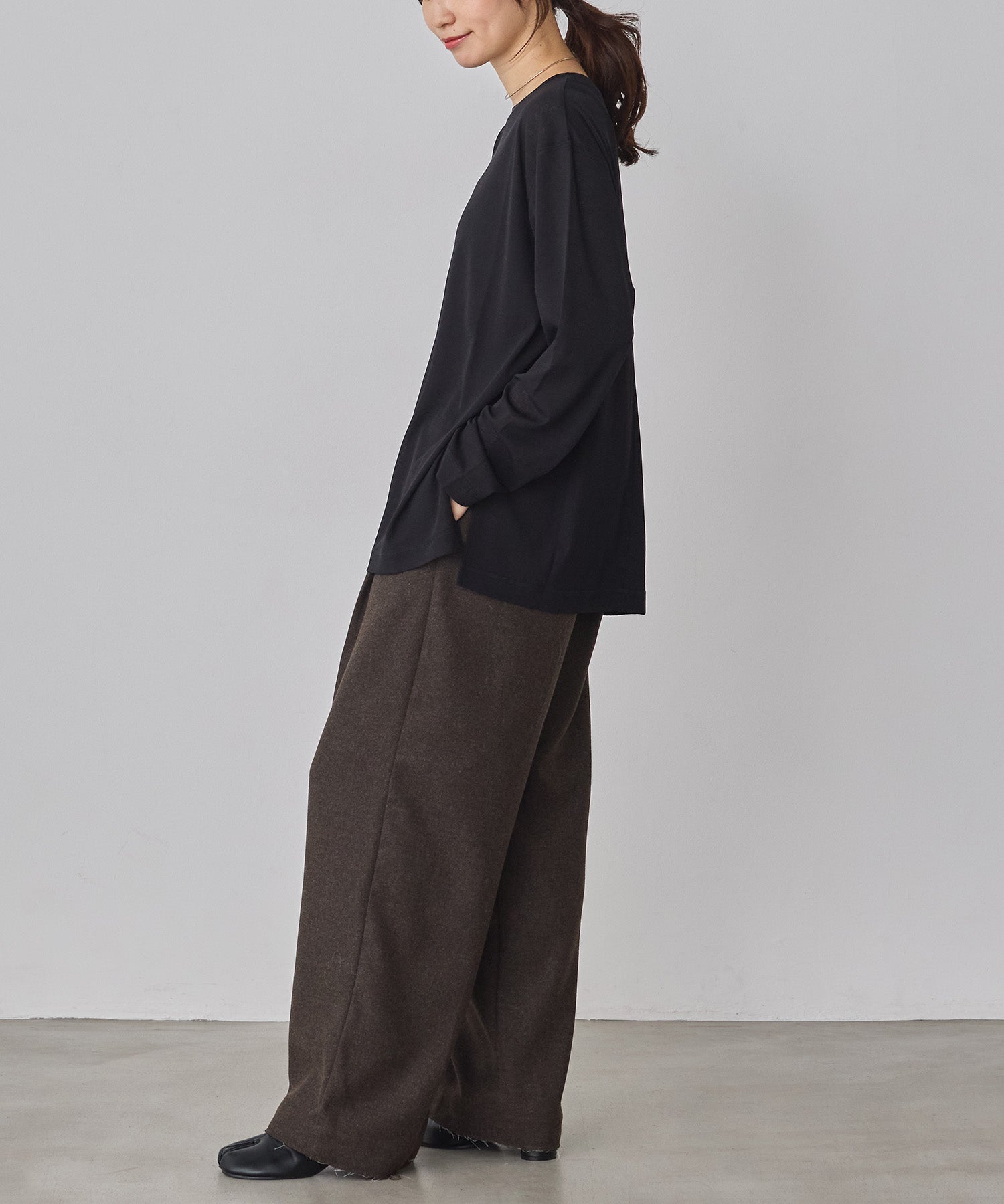 SHEER WAFFLE CREW NECK TOPS