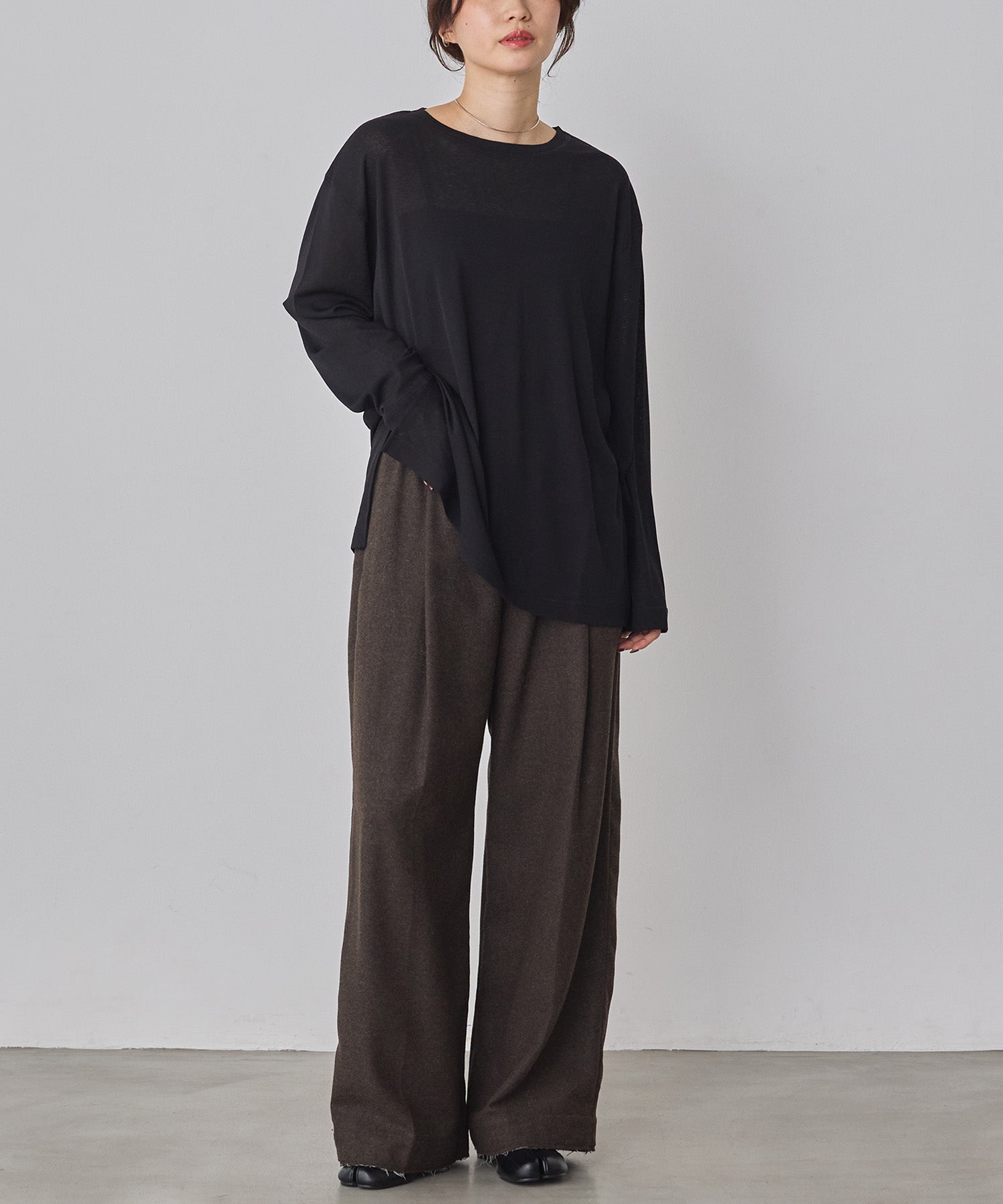 SHEER WAFFLE CREW NECK TOPS