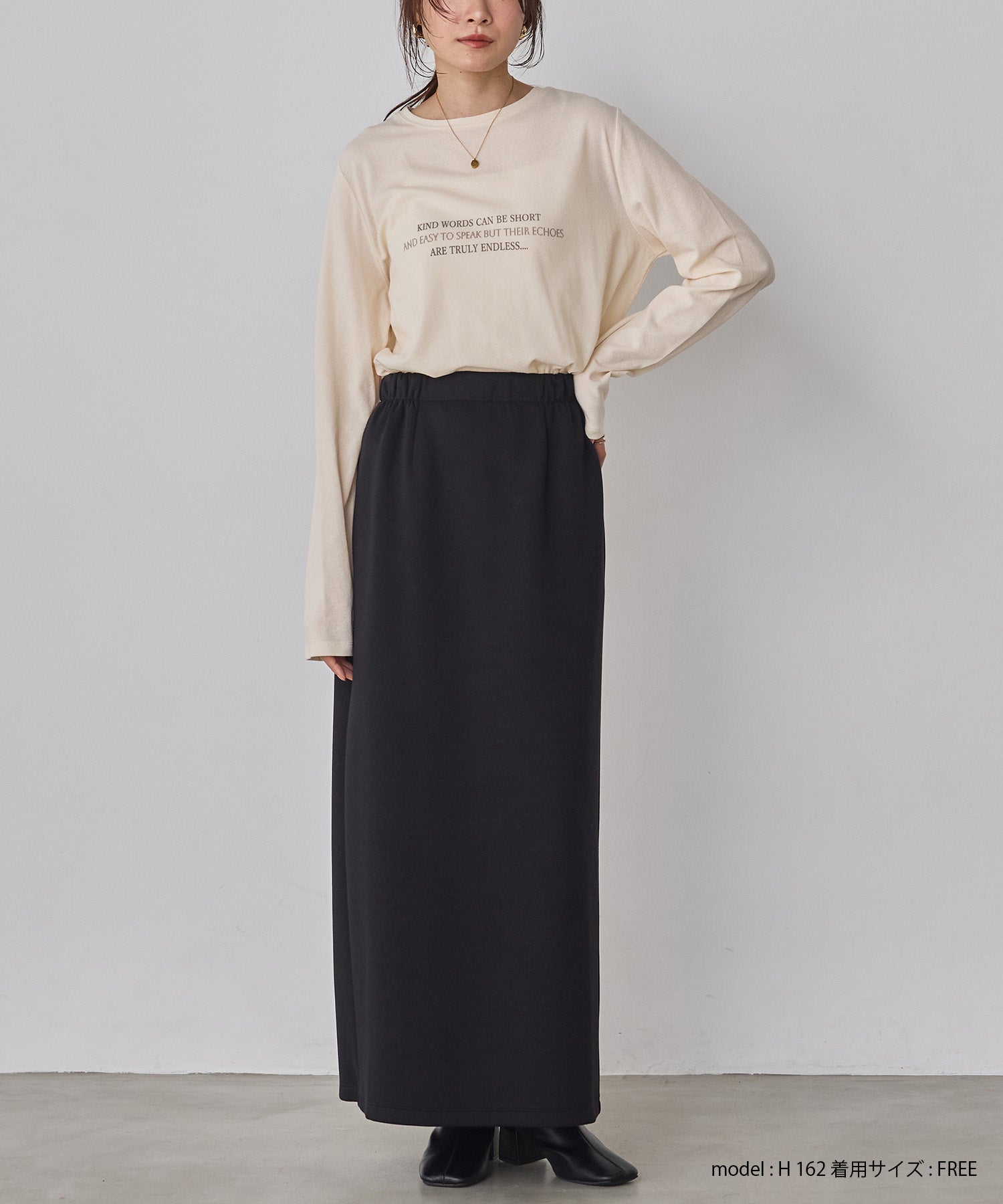 スラブ ロゴロンT