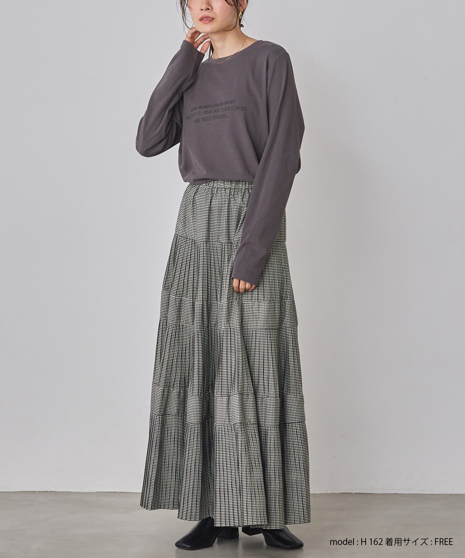 スラブ ロゴロンT