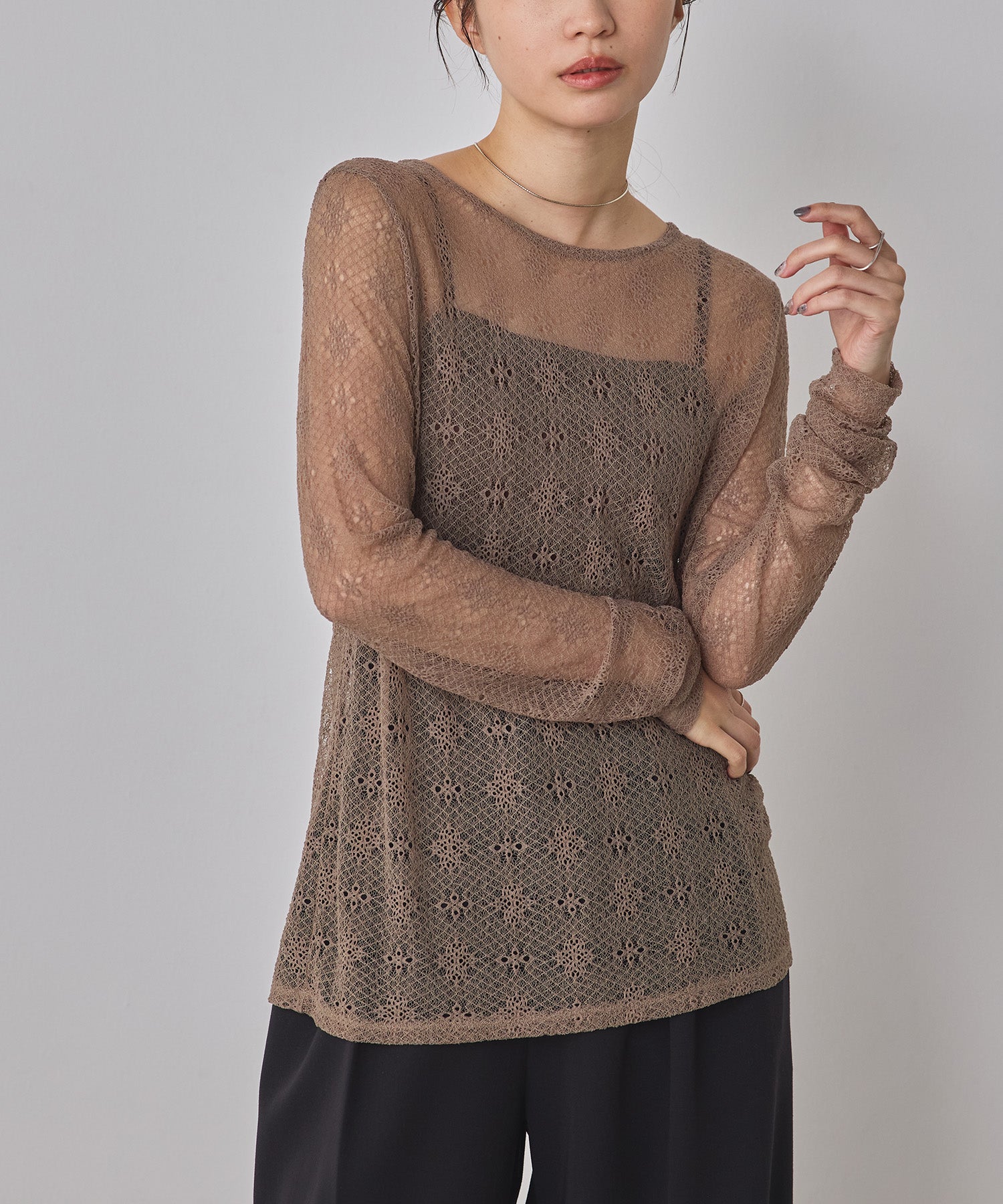 REVERSIBLE 2-WAY MESH TOPS