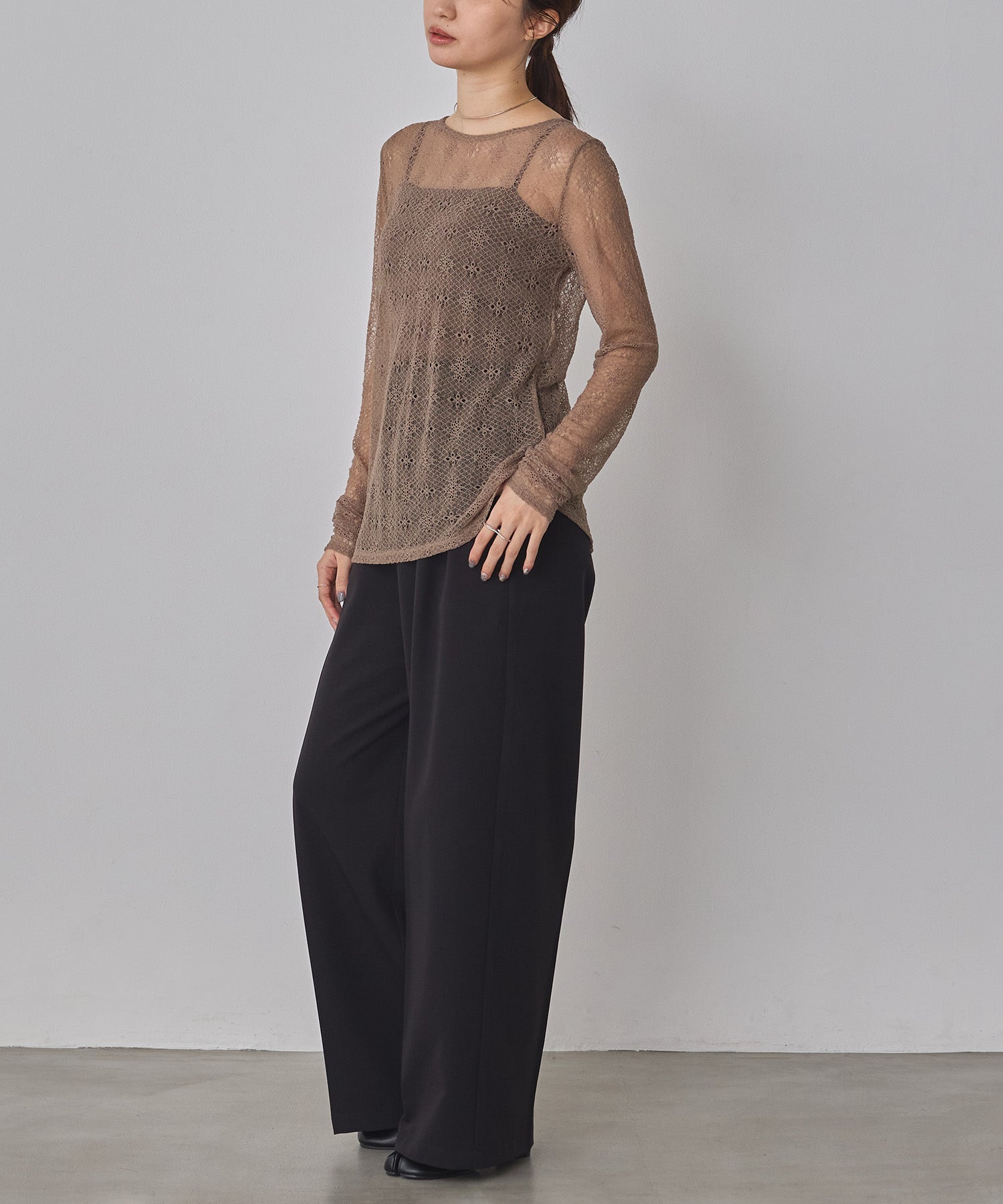 REVERSIBLE 2-WAY MESH TOPS