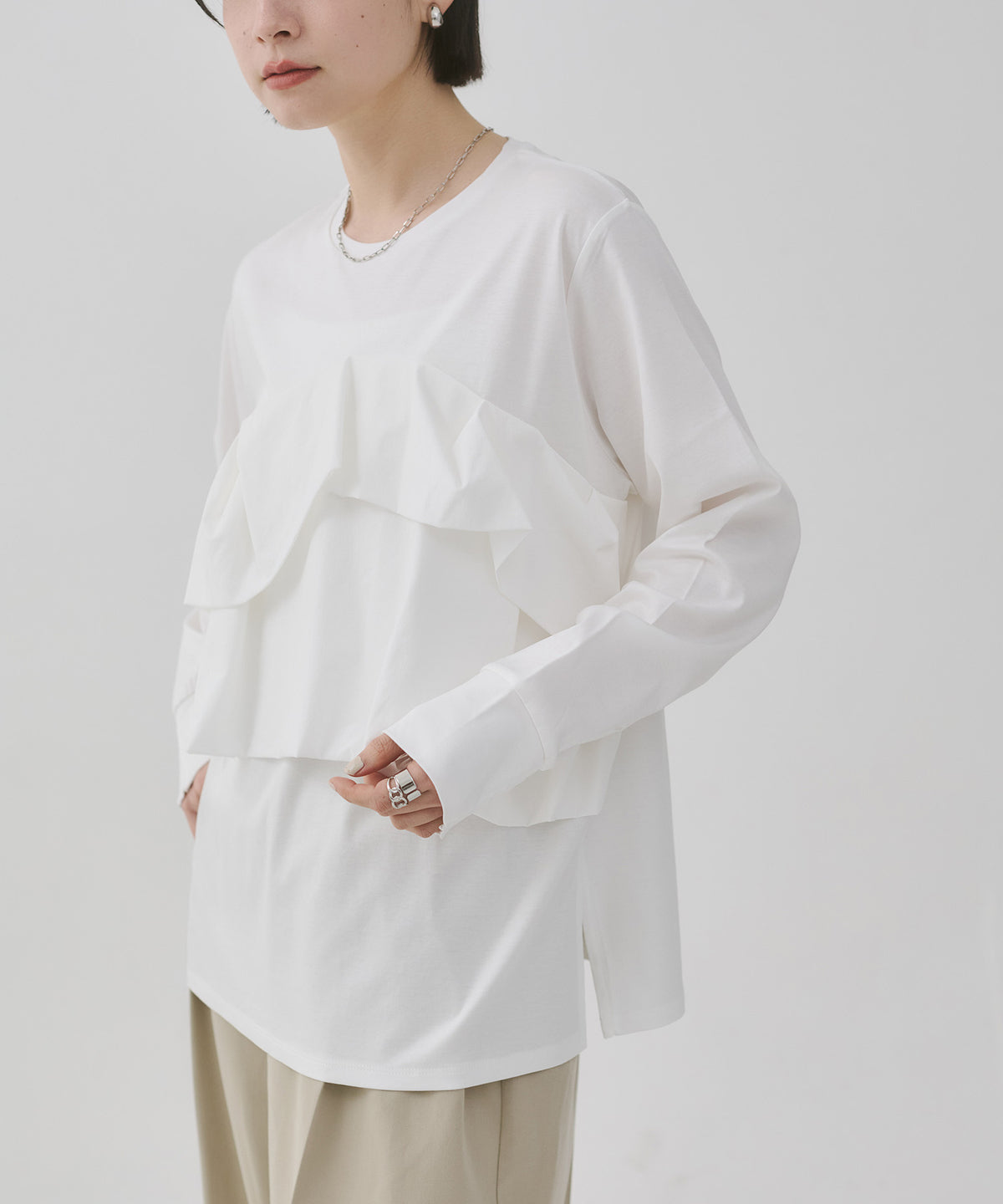 FRONT FRILL LONG T-SHIRT