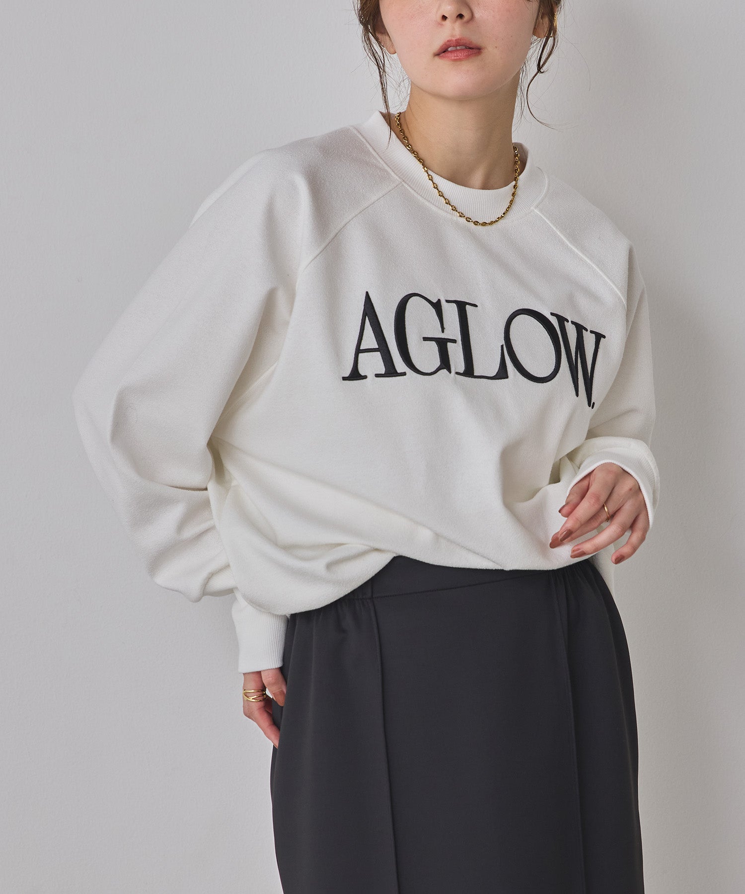 ブークレ 刺繍ロゴオーバートップス