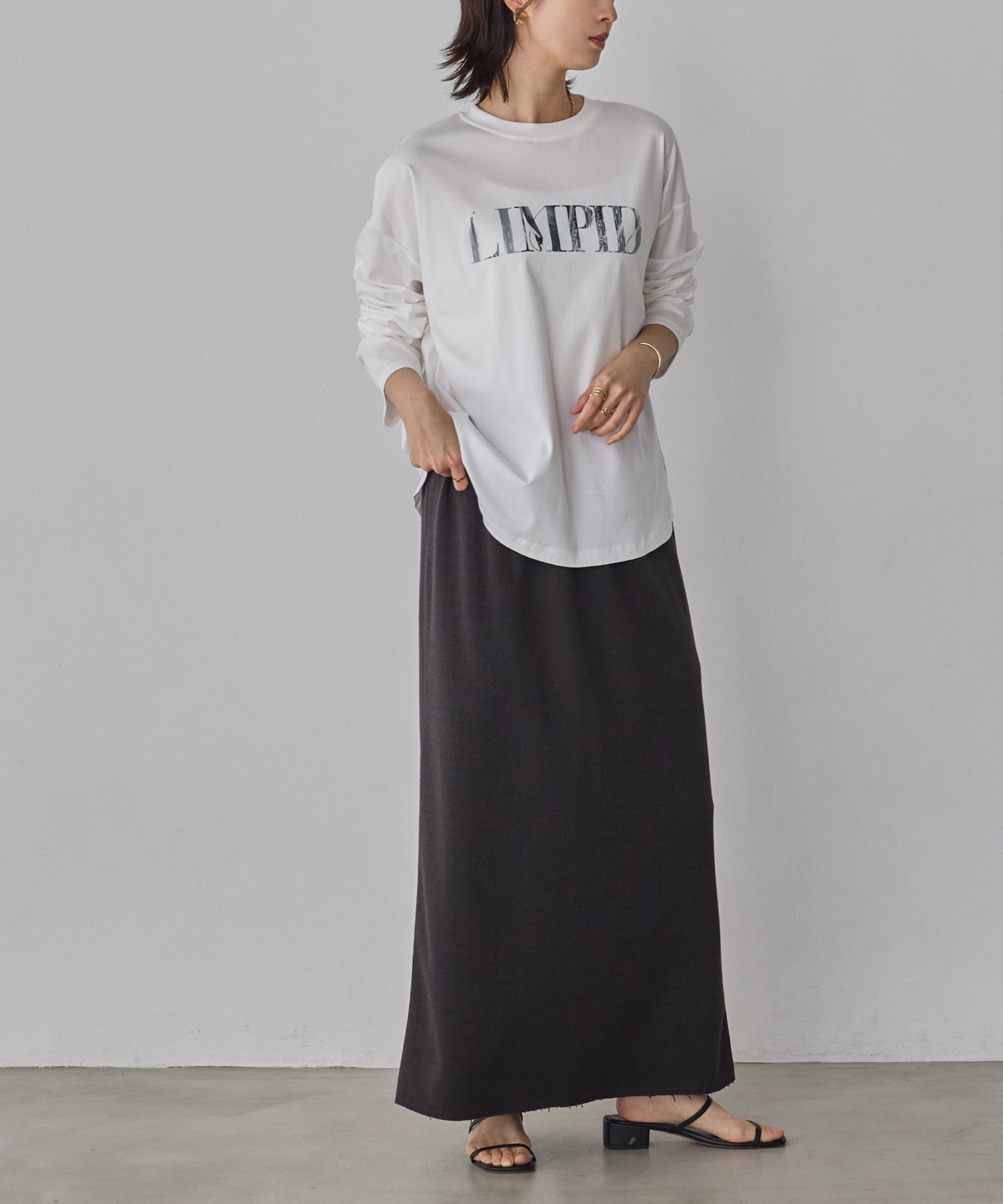 FRONT LOGO LONG T-SHIRT