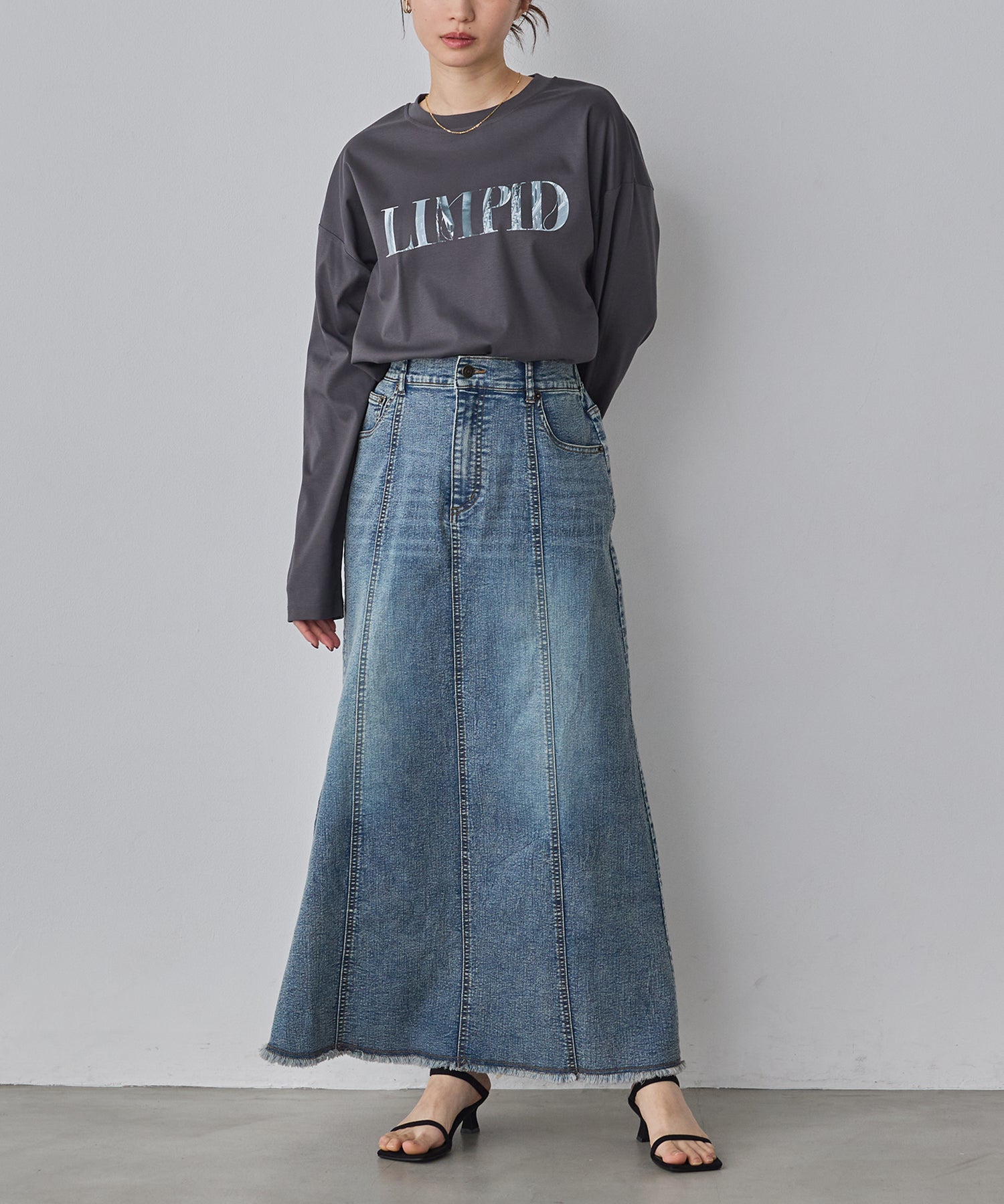 FRONT LOGO LONG T-SHIRT