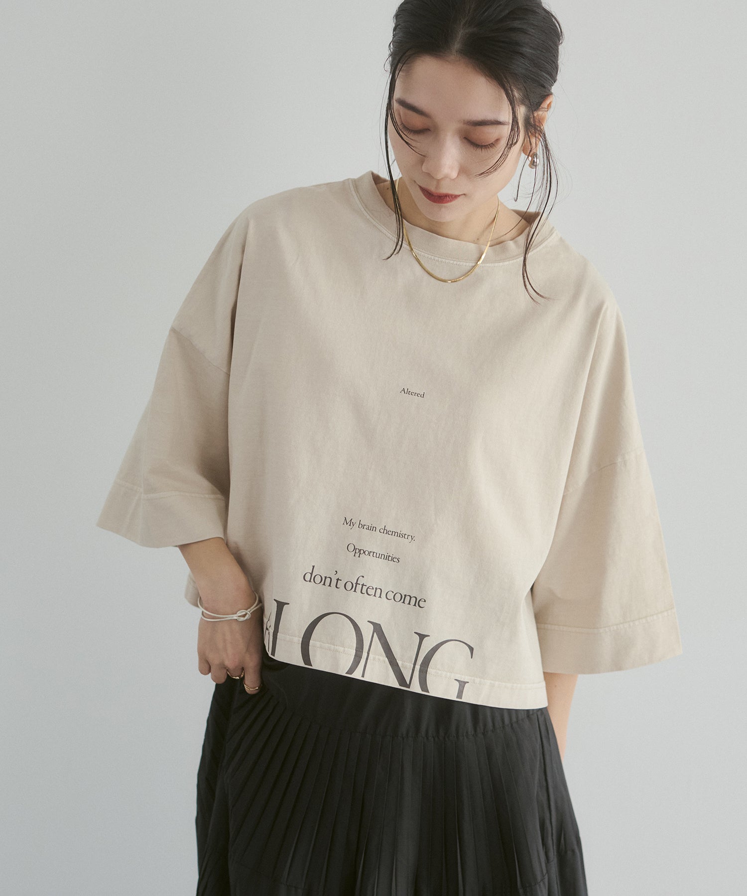 WIDE SHORT LOGO T-SHIRT