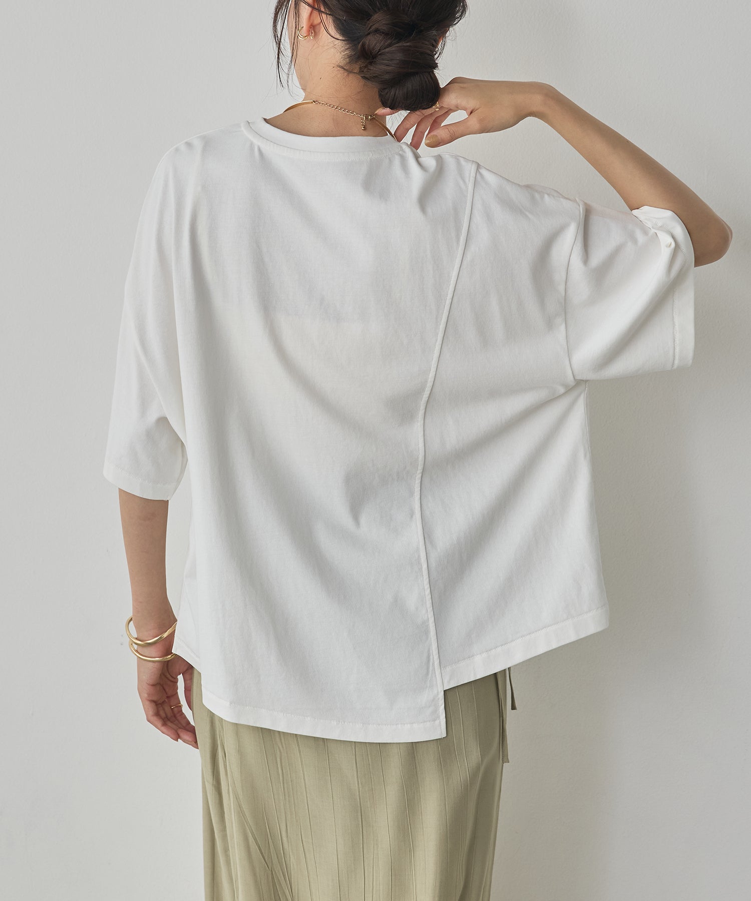 USA COTTON ASYMMETRICAL LOGO T-SHIRT