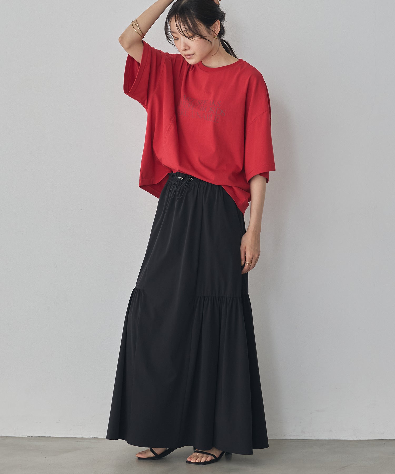USA COTTON ASYMMETRICAL LOGO T-SHIRT
