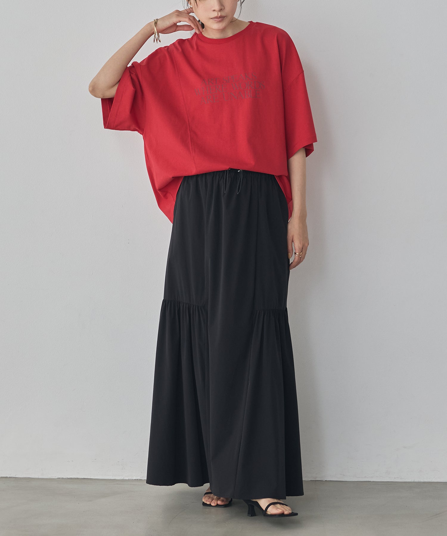 USA COTTON ASYMMETRICAL LOGO T-SHIRT