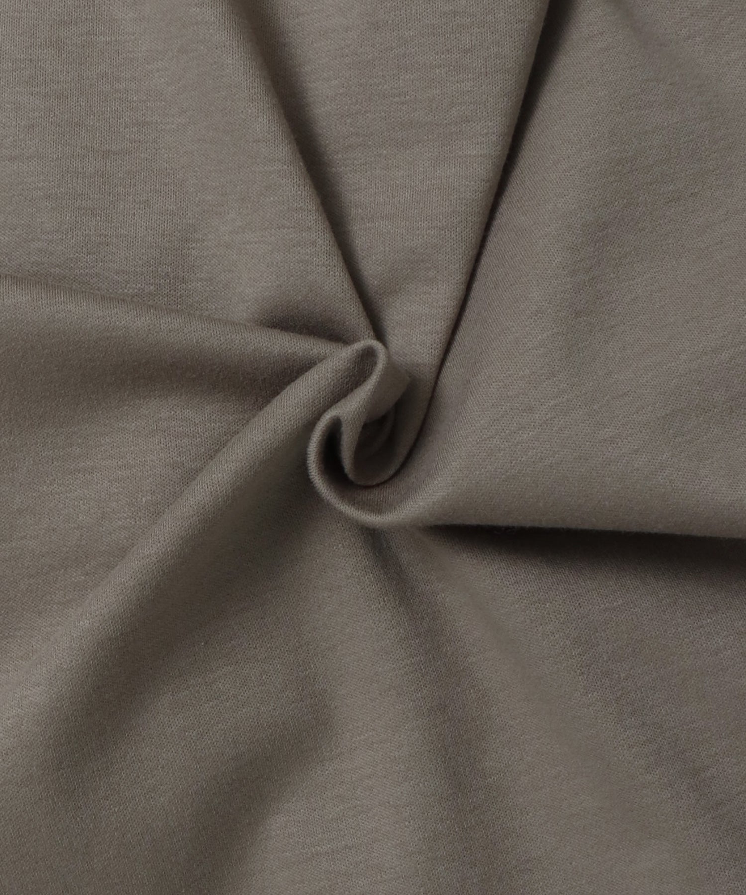 COMPACT SMOOTH ASYMMETRICAL RUFFLE TOP