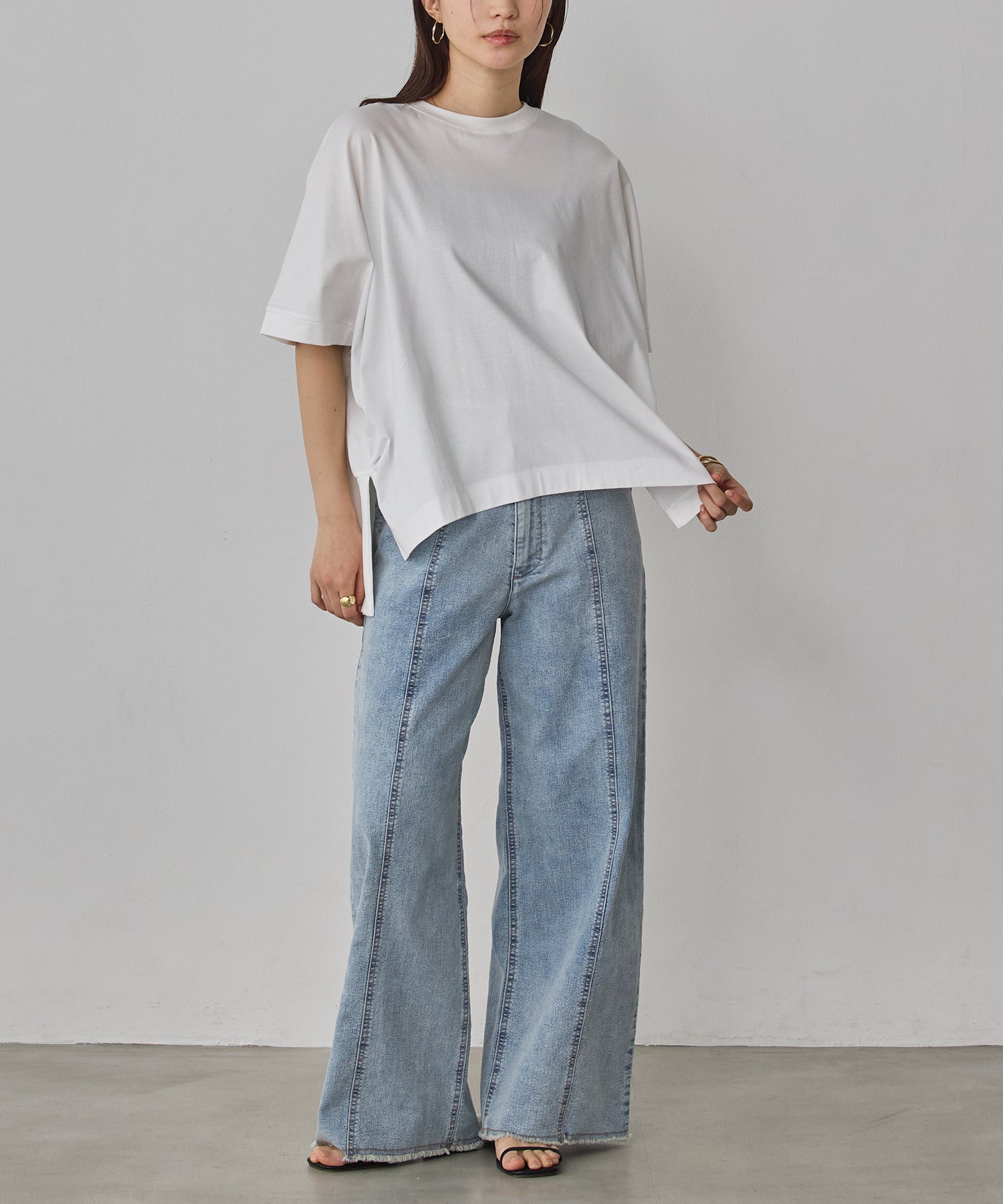 COMPACT SMOOTH T-SHIRT