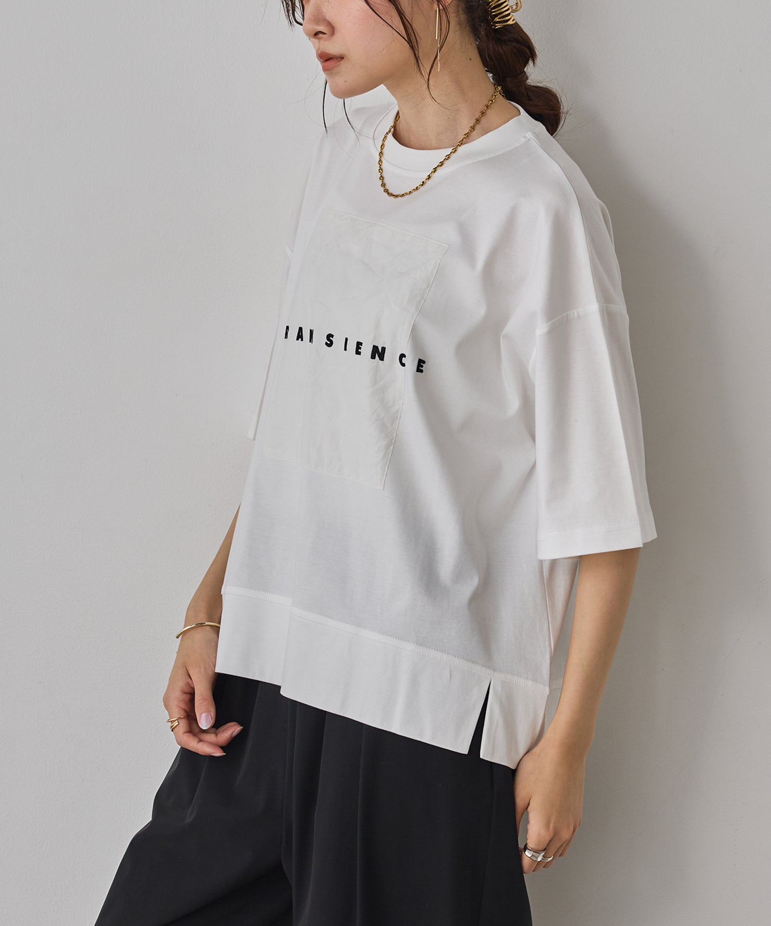 COMPACT SMOOTH EMBROIDERED LOGO T-SHIRT