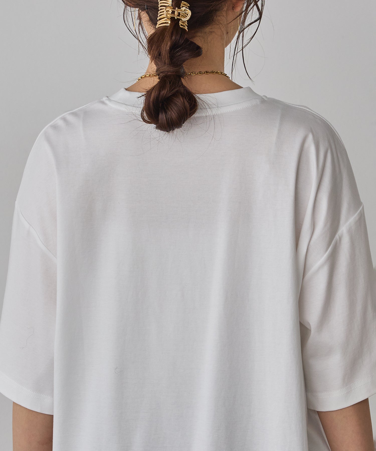 COMPACT SMOOTH EMBROIDERED LOGO T-SHIRT
