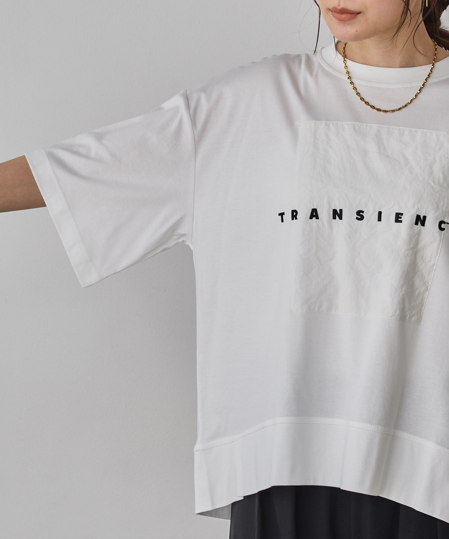COMPACT SMOOTH EMBROIDERED LOGO T-SHIRT