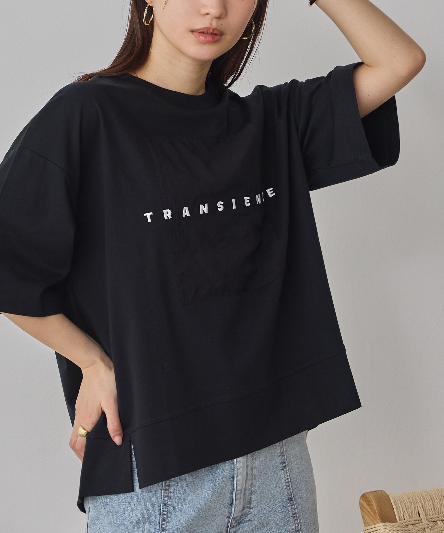COMPACT SMOOTH EMBROIDERED LOGO T-SHIRT