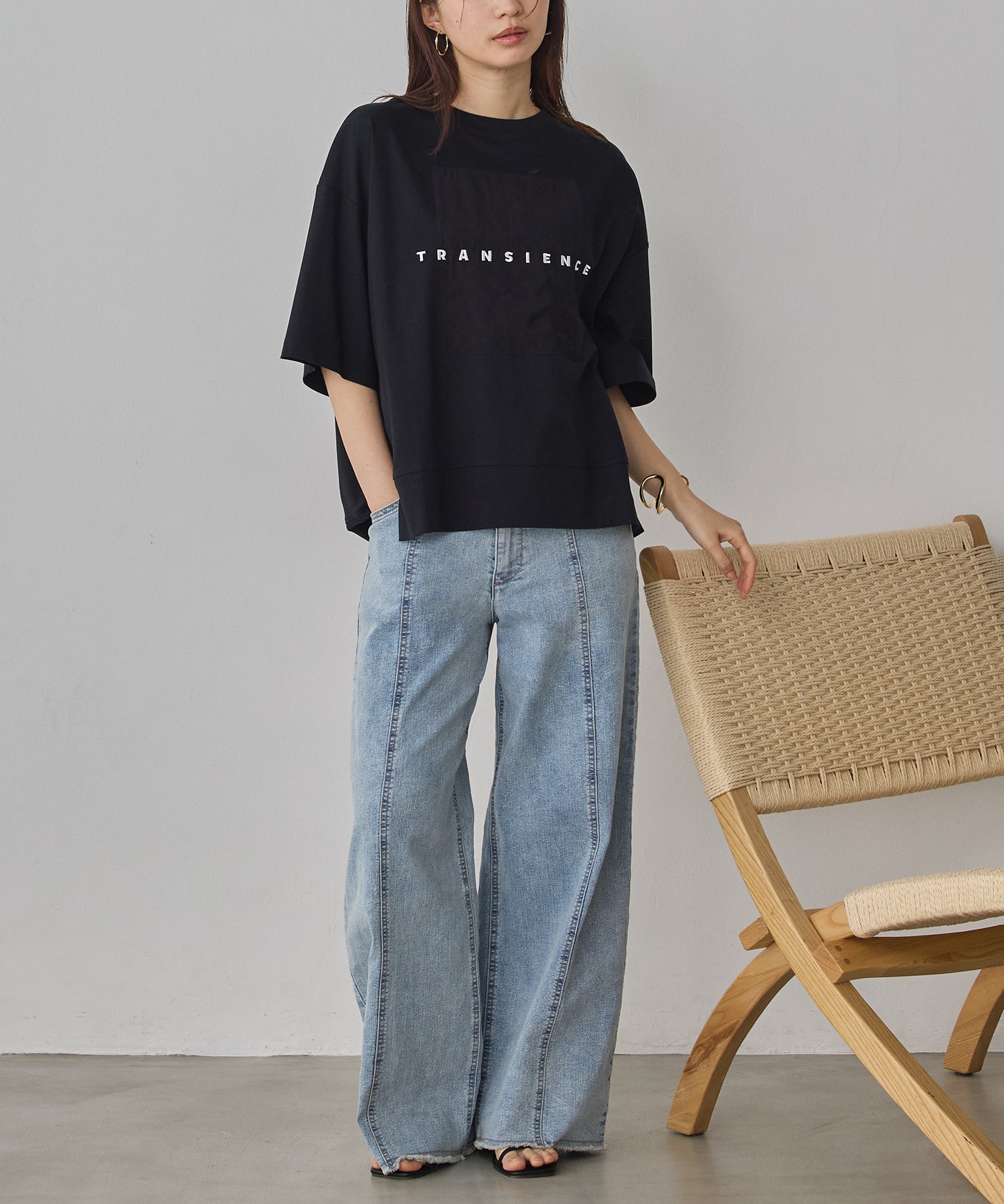 COMPACT SMOOTH EMBROIDERED LOGO T-SHIRT