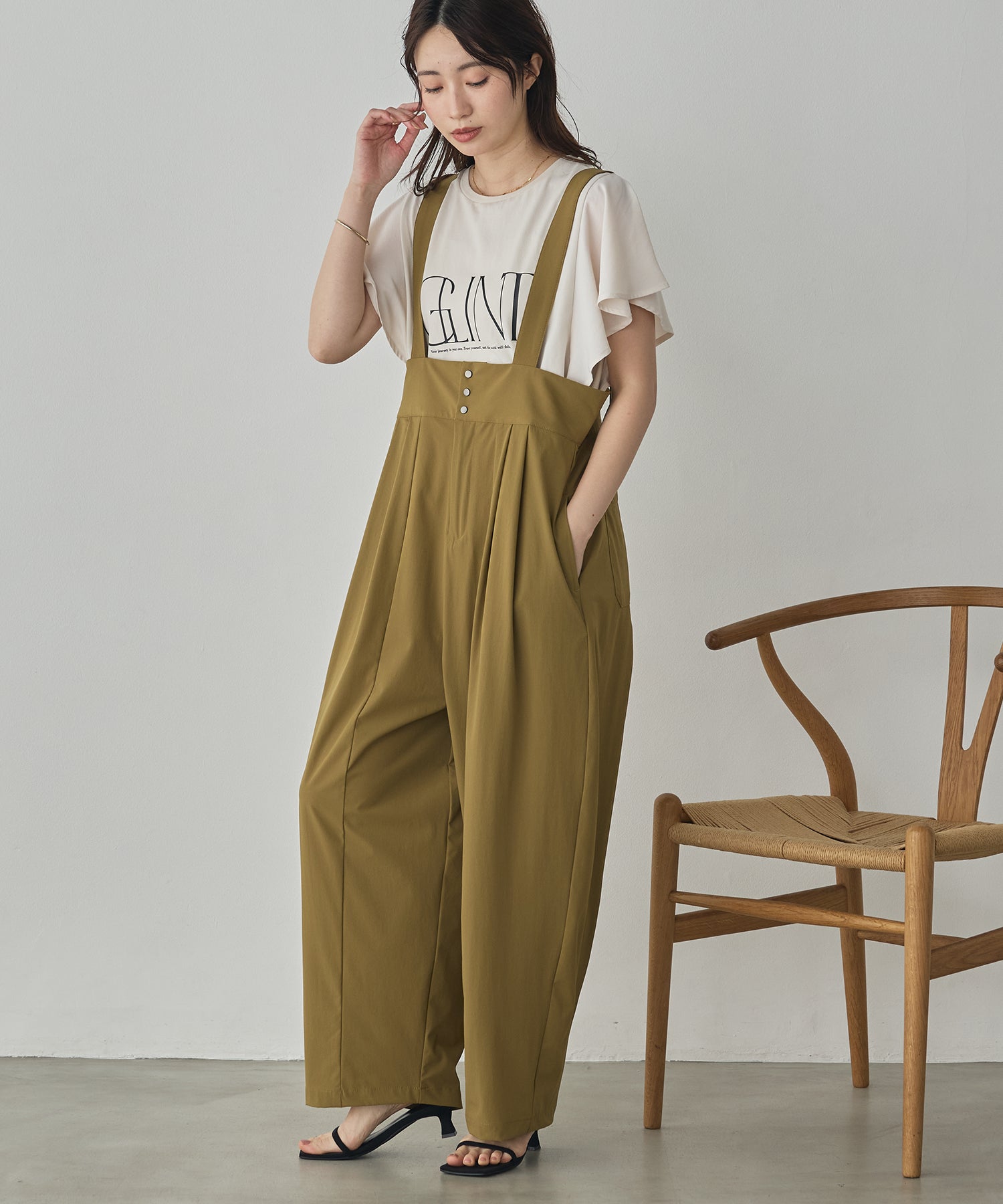 FRILLED-SLEEVE LOGO T-SHIRT