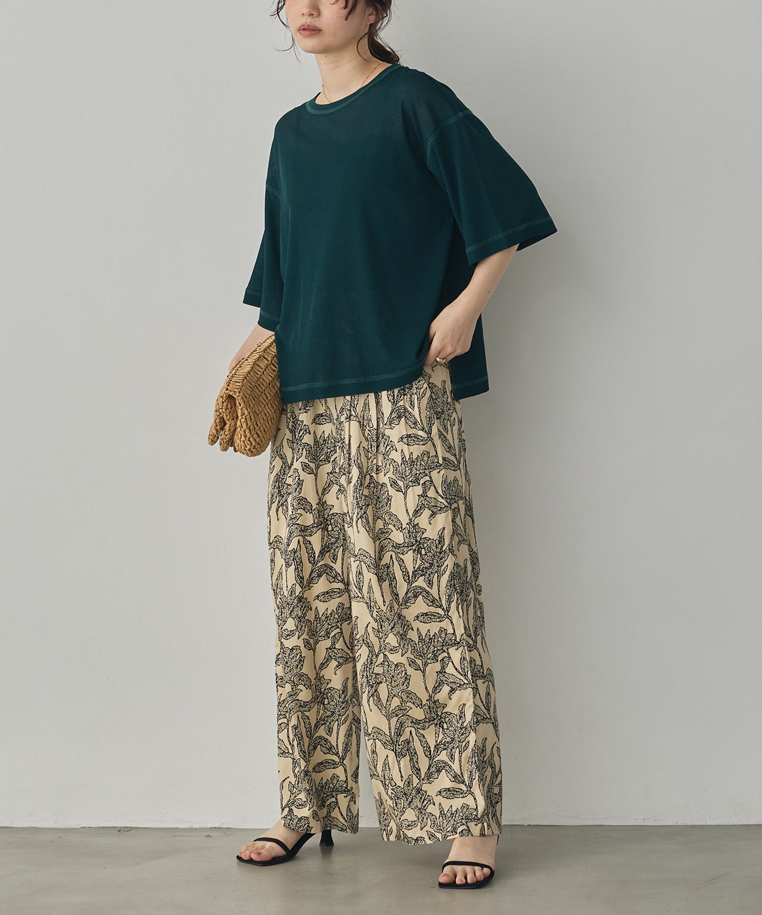 SHEER WAFFLE T-SHIRT WITH SUBTLE COLOR-BLOCKED STITCHING