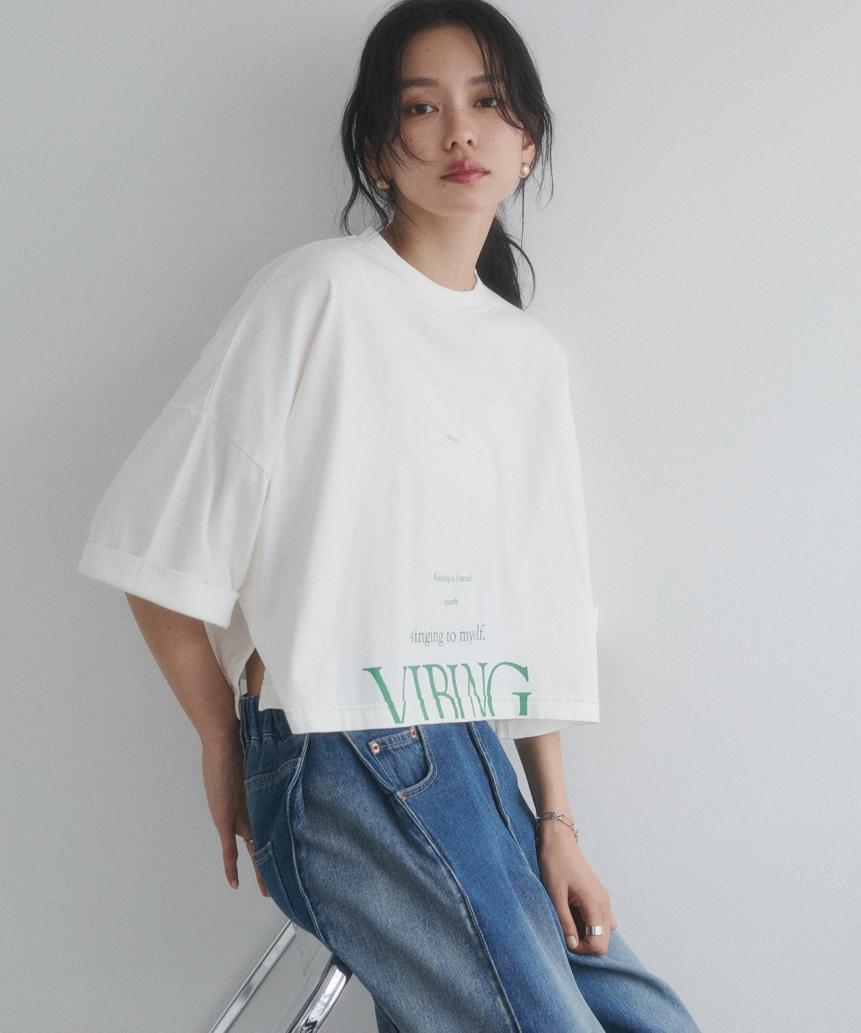 WIDE SHORT LOGO T-SHIRT