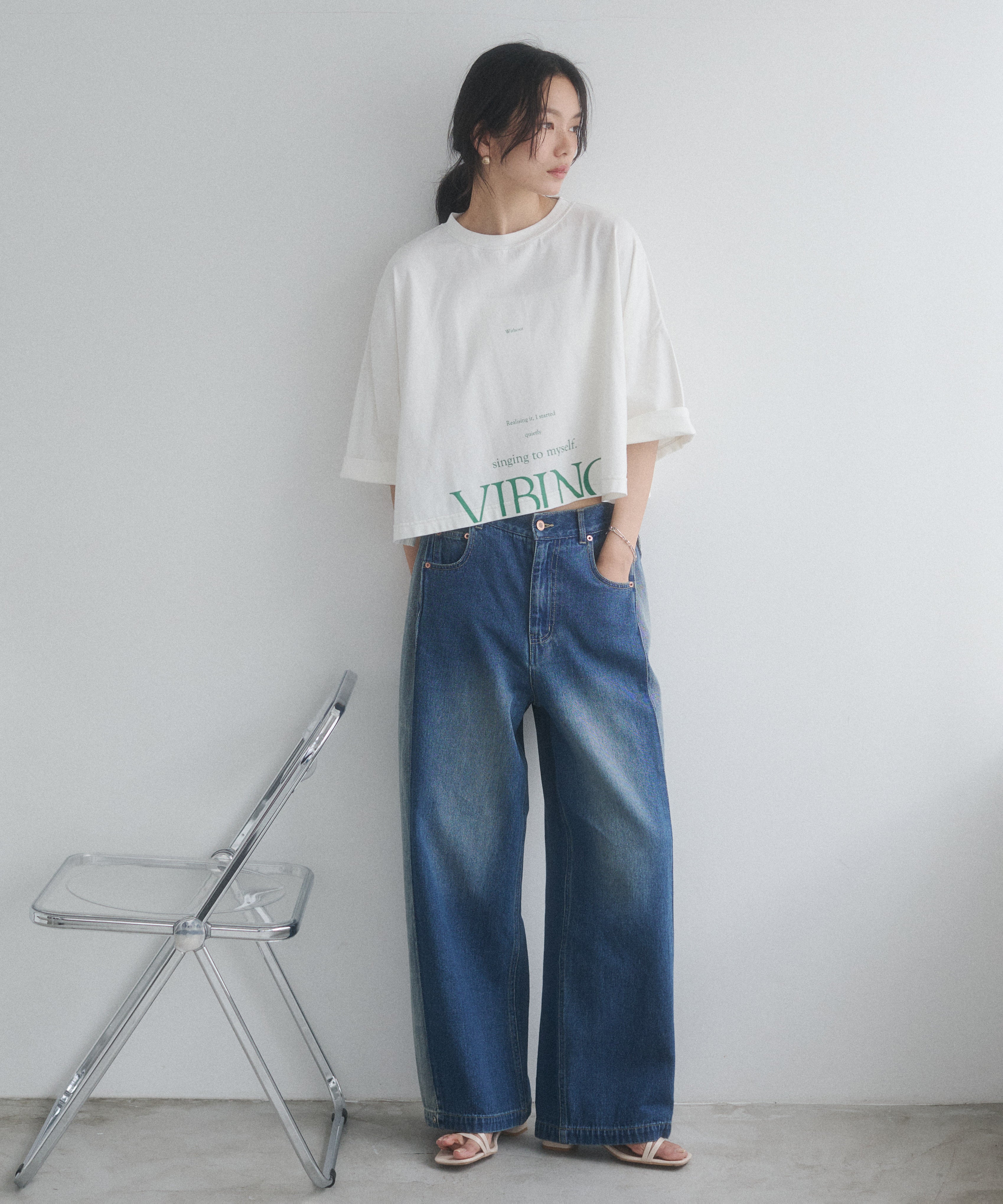 WIDE SHORT LOGO T-SHIRT