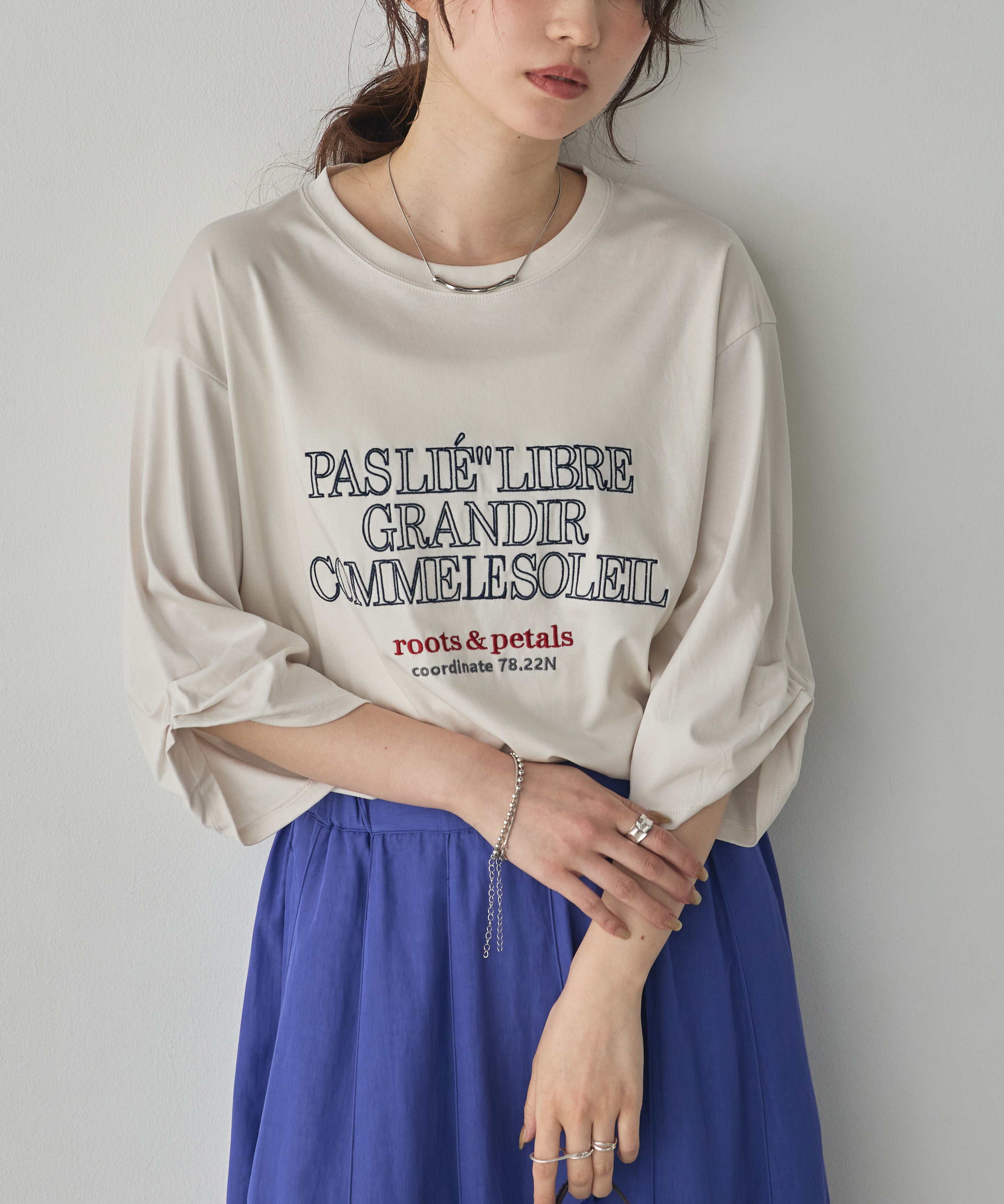 COMPACT SMOOTH EMBROIDERED LOGO T-SHIRT
