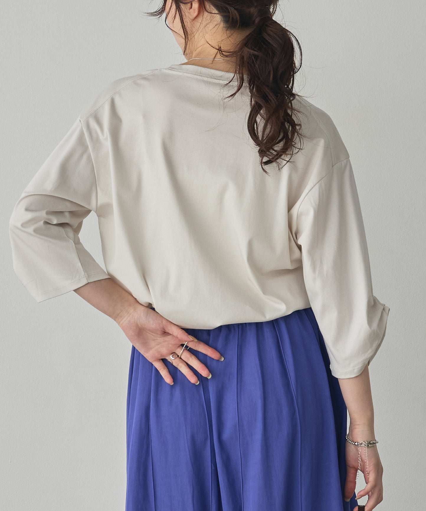 COMPACT SMOOTH EMBROIDERED LOGO T-SHIRT