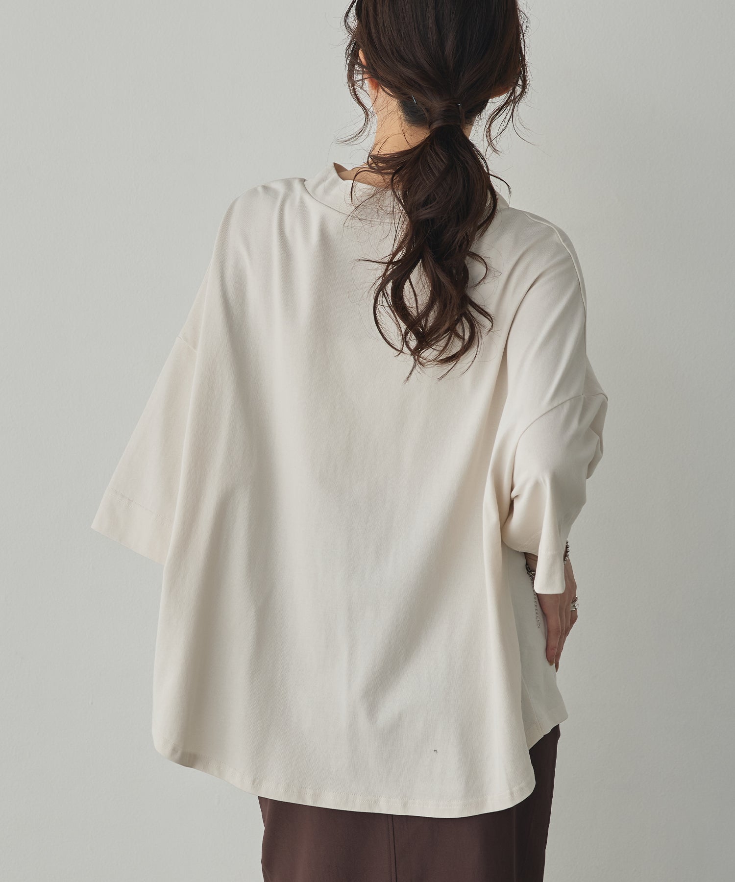 USA COTTON DESIGN-TUCK T-SHIRT