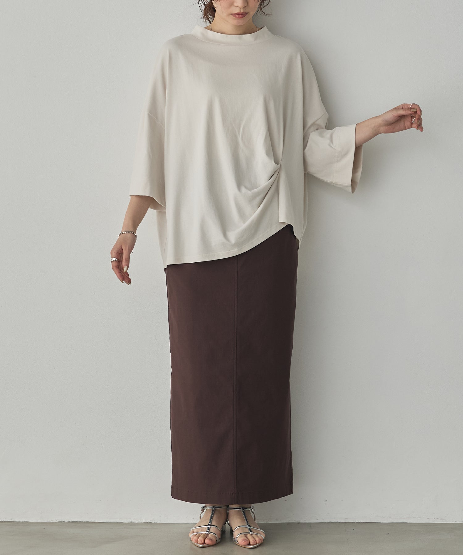 USA COTTON DESIGN-TUCK T-SHIRT