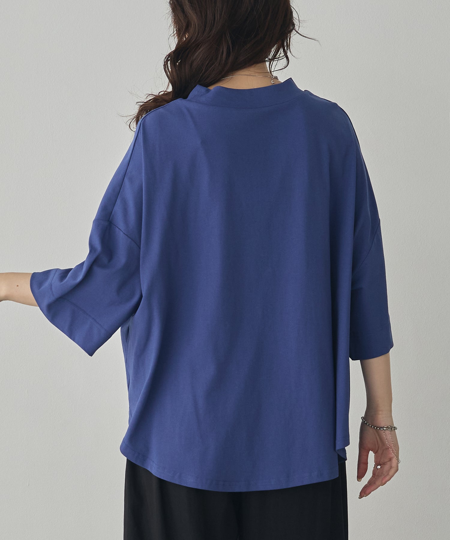 USA COTTON DESIGN-TUCK T-SHIRT