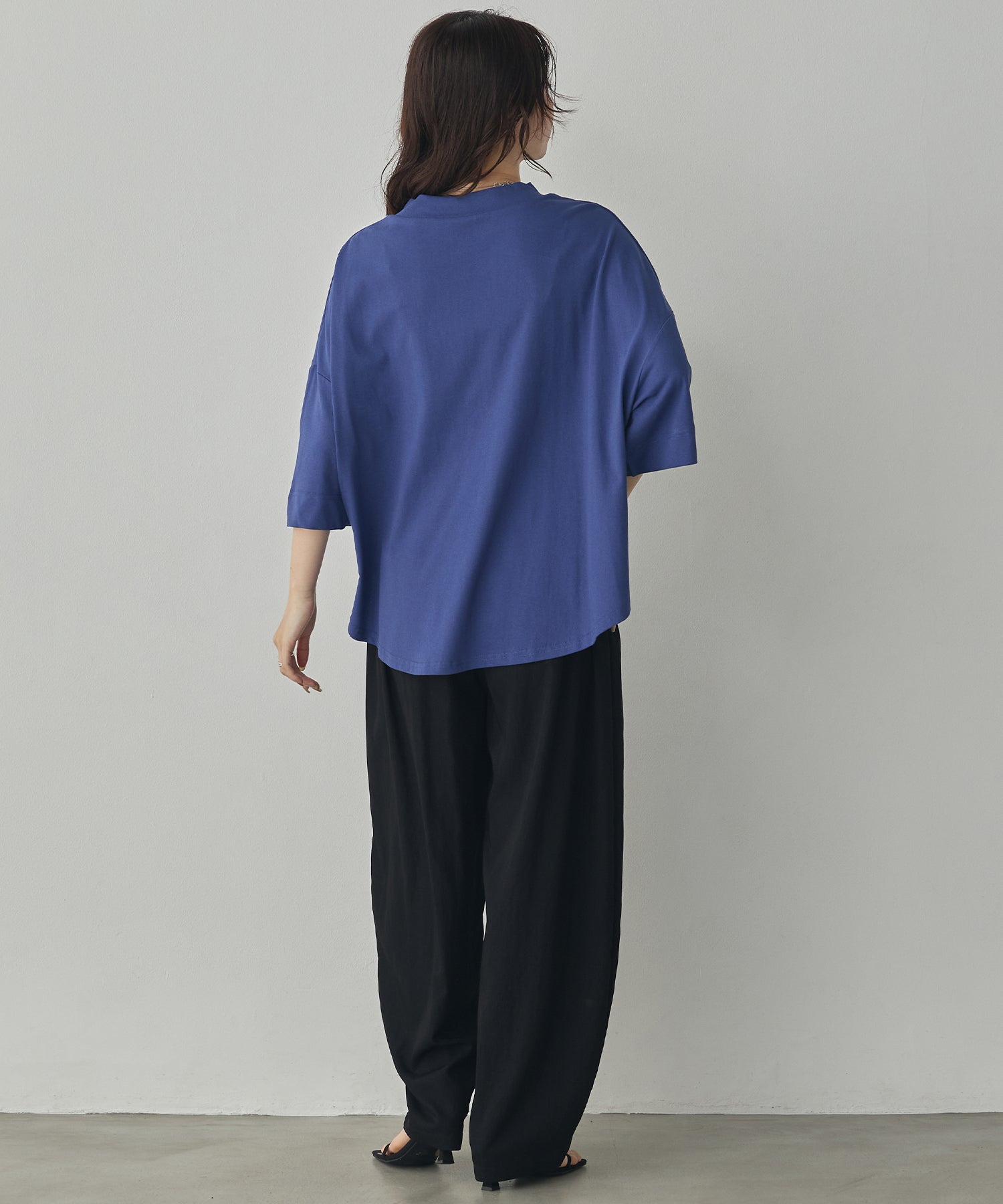 USA COTTON DESIGN-TUCK T-SHIRT