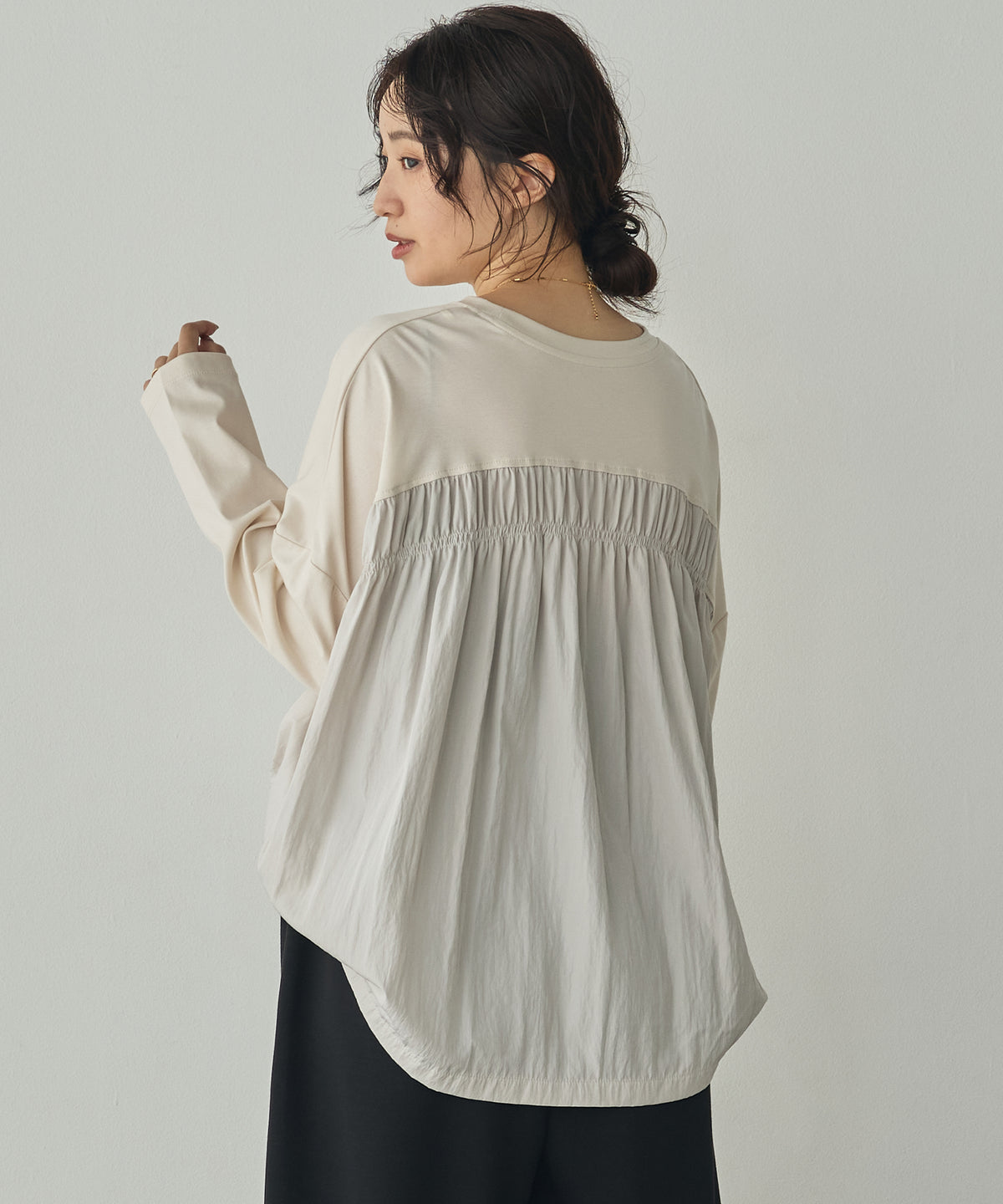 GATHERED-DESIGN DOCKING TOPS