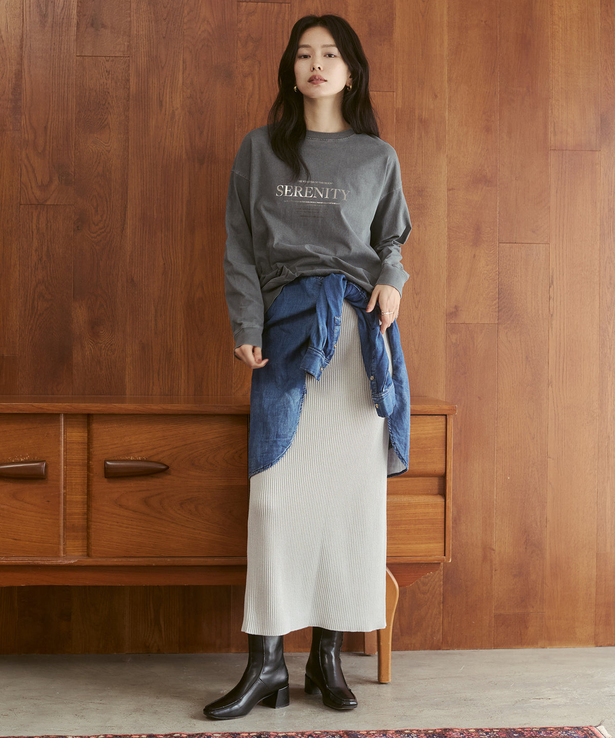 VINTAGE-STYLE FOIL PRINT TOPS