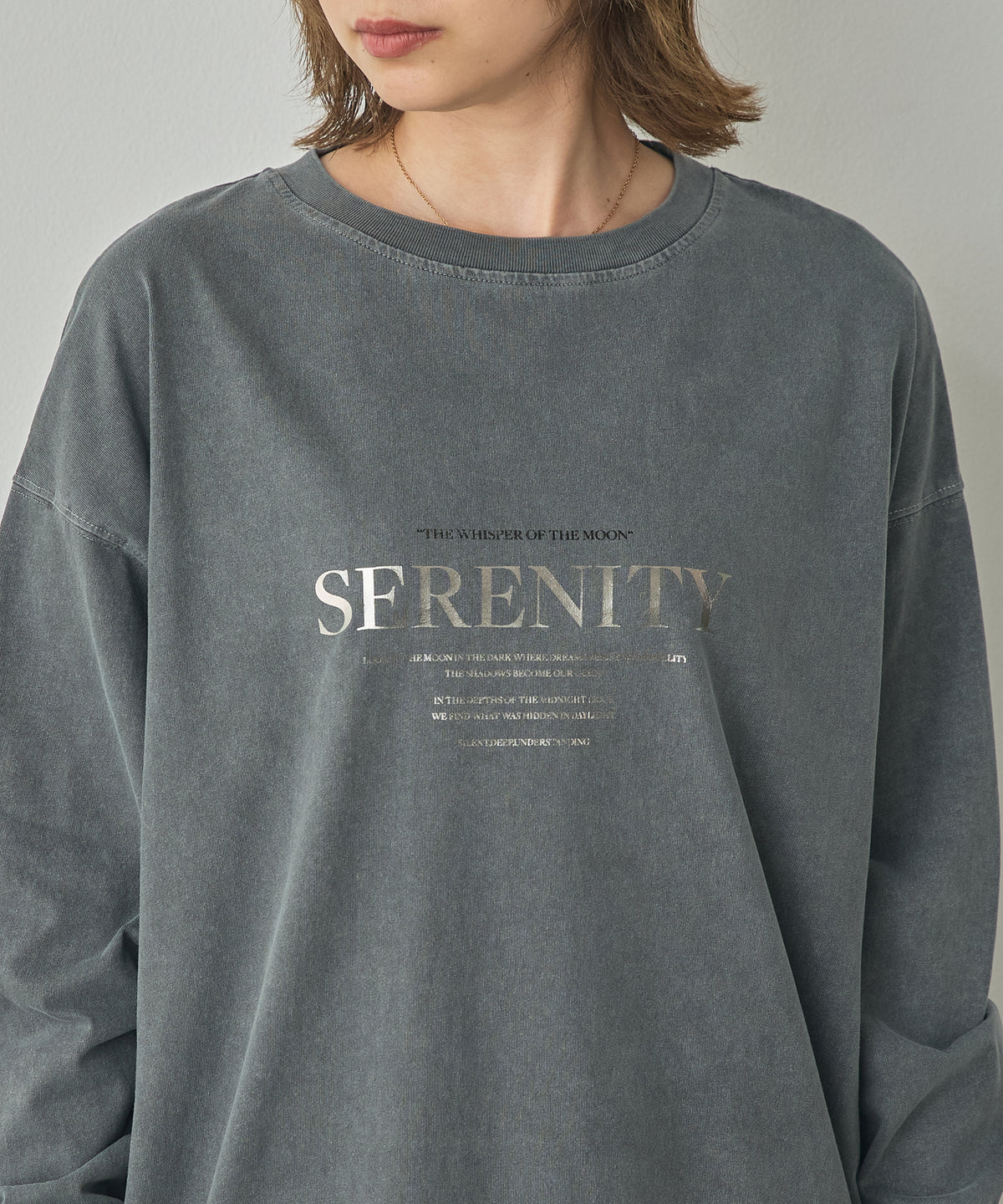 VINTAGE-STYLE FOIL PRINT TOPS