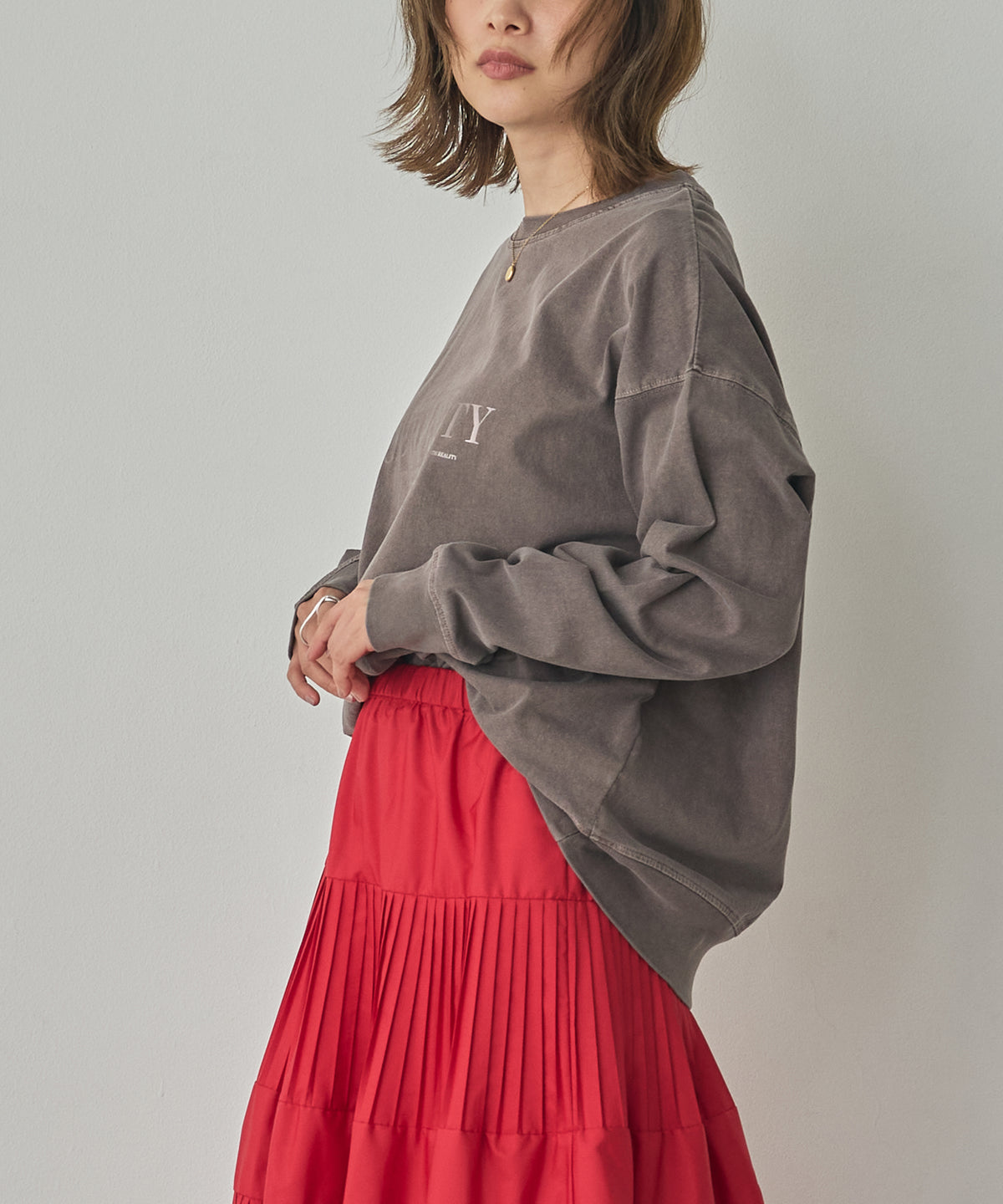VINTAGE-STYLE FOIL PRINT TOPS
