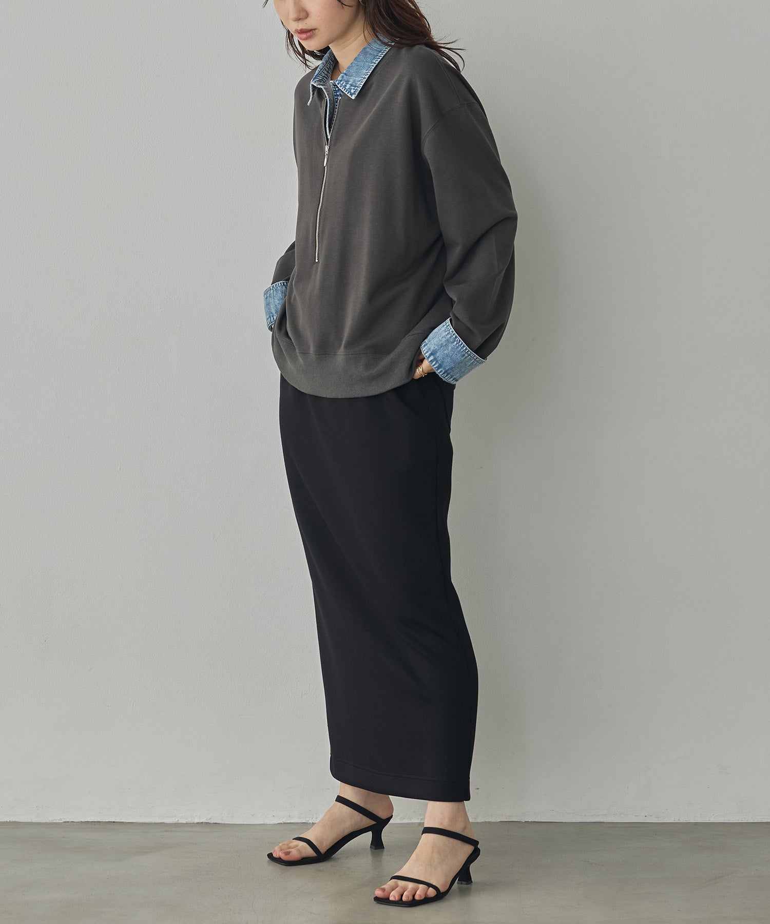 DENIM-COLLAR DOCKING FAKE-LAYERED TOP
