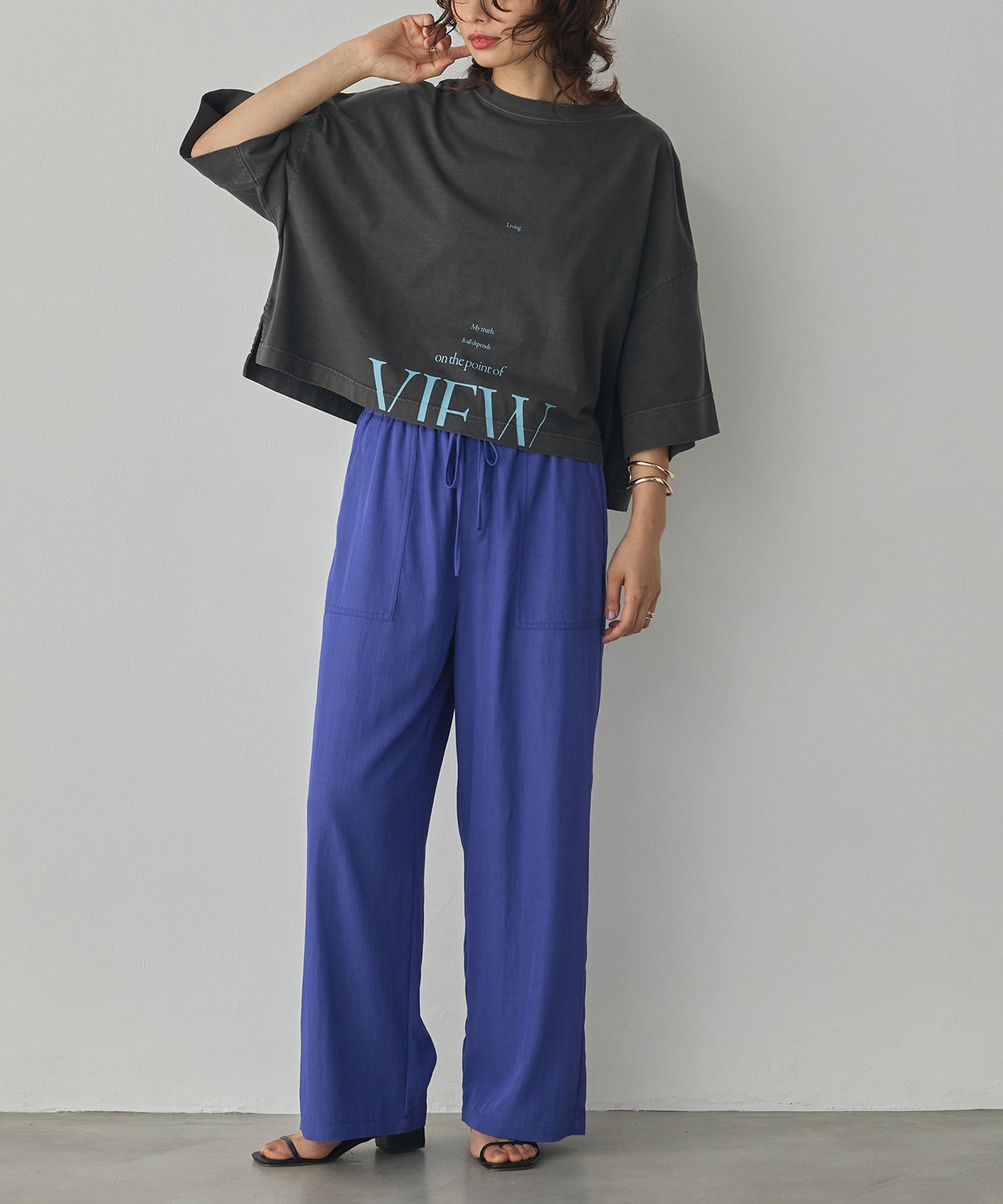 WIDE-FIT SHORT-SLEEVED LOGO T-SHIRT