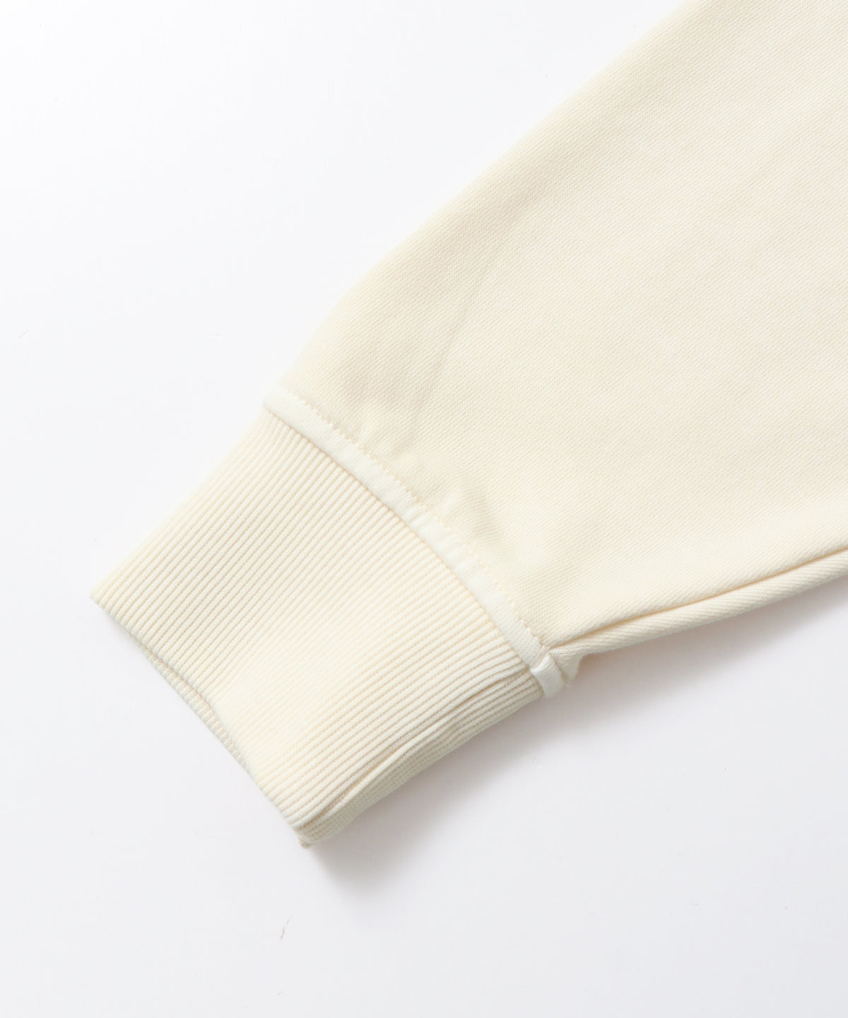 FLEECE-LINED LACE-DOCKED TOPS