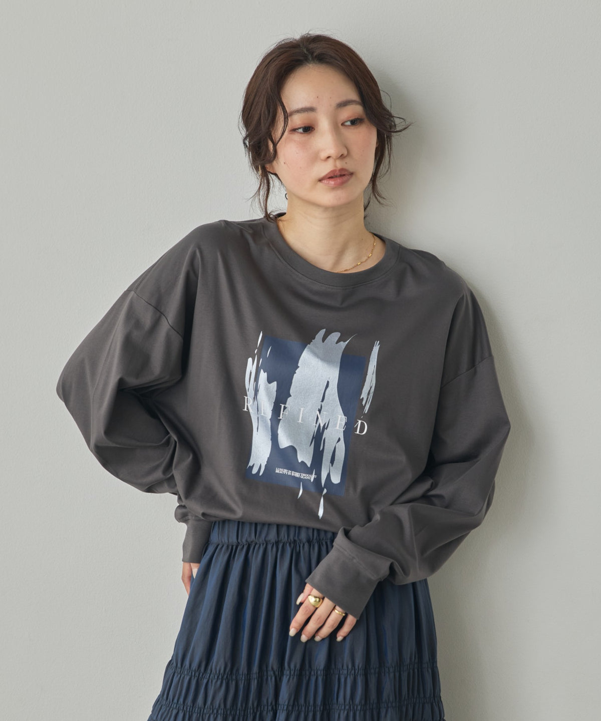 FOIL-PRINTED LONG-SLEEVE T-SHIRT